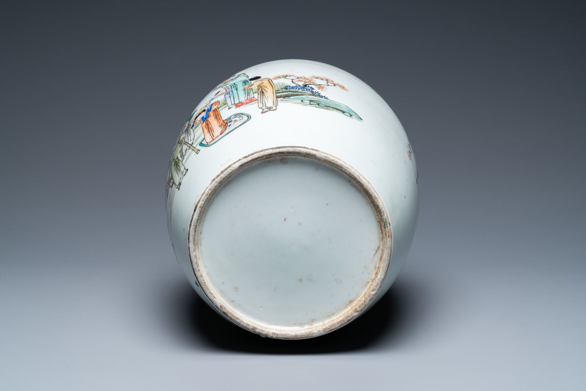 Six diverse Chinese vases and a soft paste seal paste box, 19/20th C. - Image 13 of 16