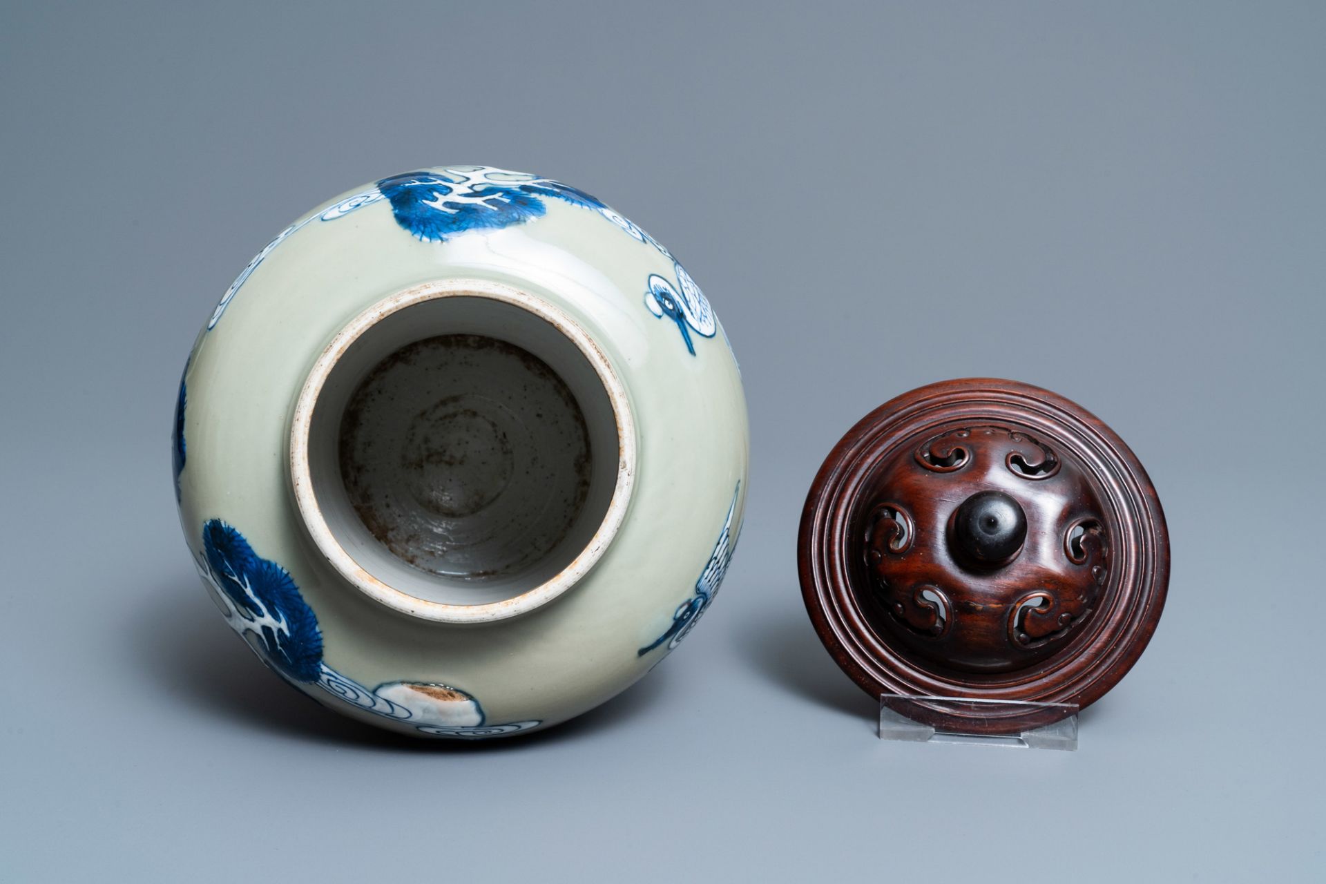 A Chinese blue, white and copper-red celadon-ground 'birds and deer' vase, Kangxi - Image 6 of 7