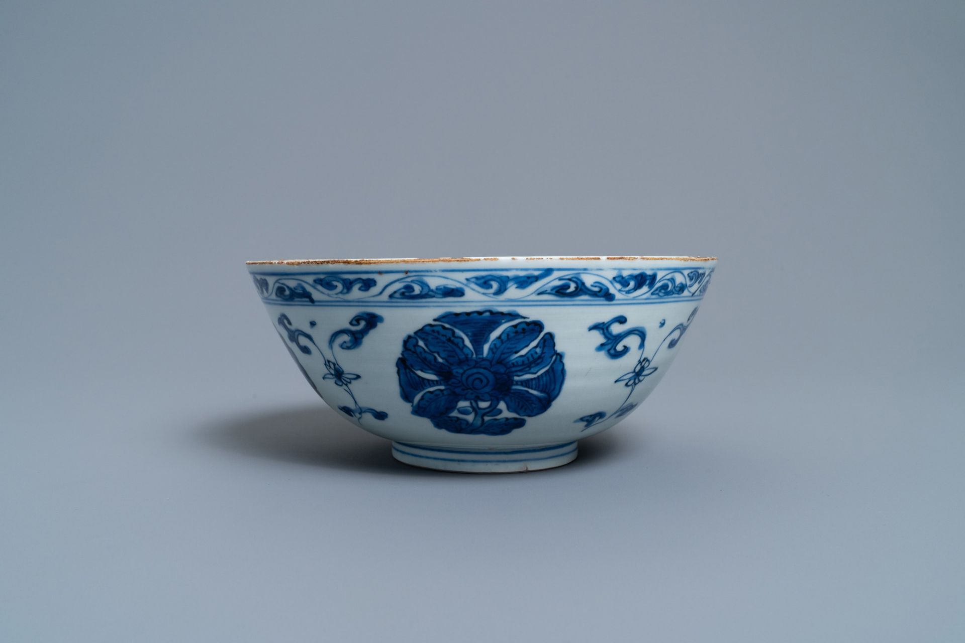 Six Chinese blue and white cups, six saucers and a bowl, Ming and Kangxi - Image 5 of 16