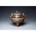 A large Chinese dragon-handled bronze tripod censer and cover, Xuande mark, 18/19th C.