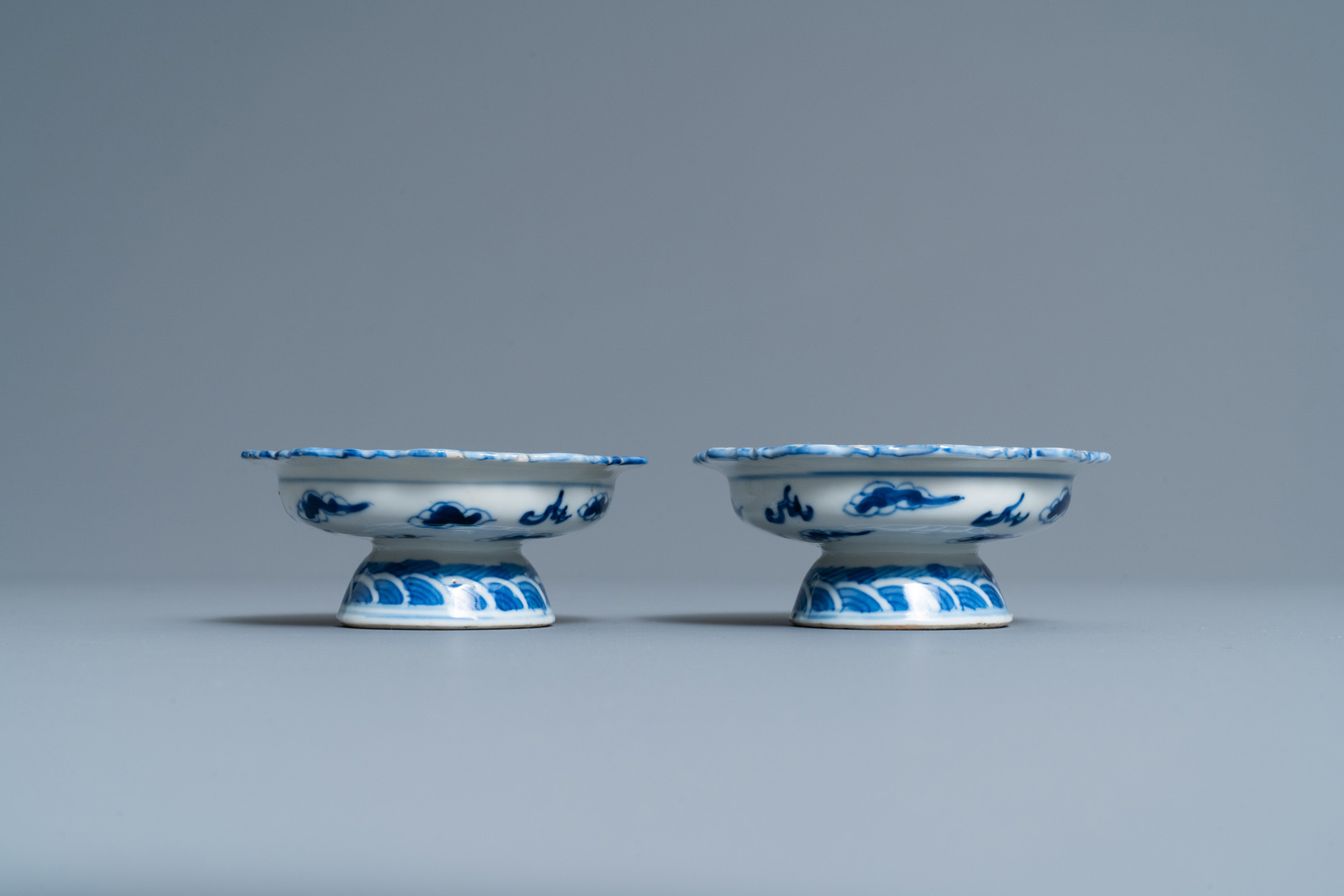 A varied collection of Chinese porcelain, 19th C. - Image 8 of 19