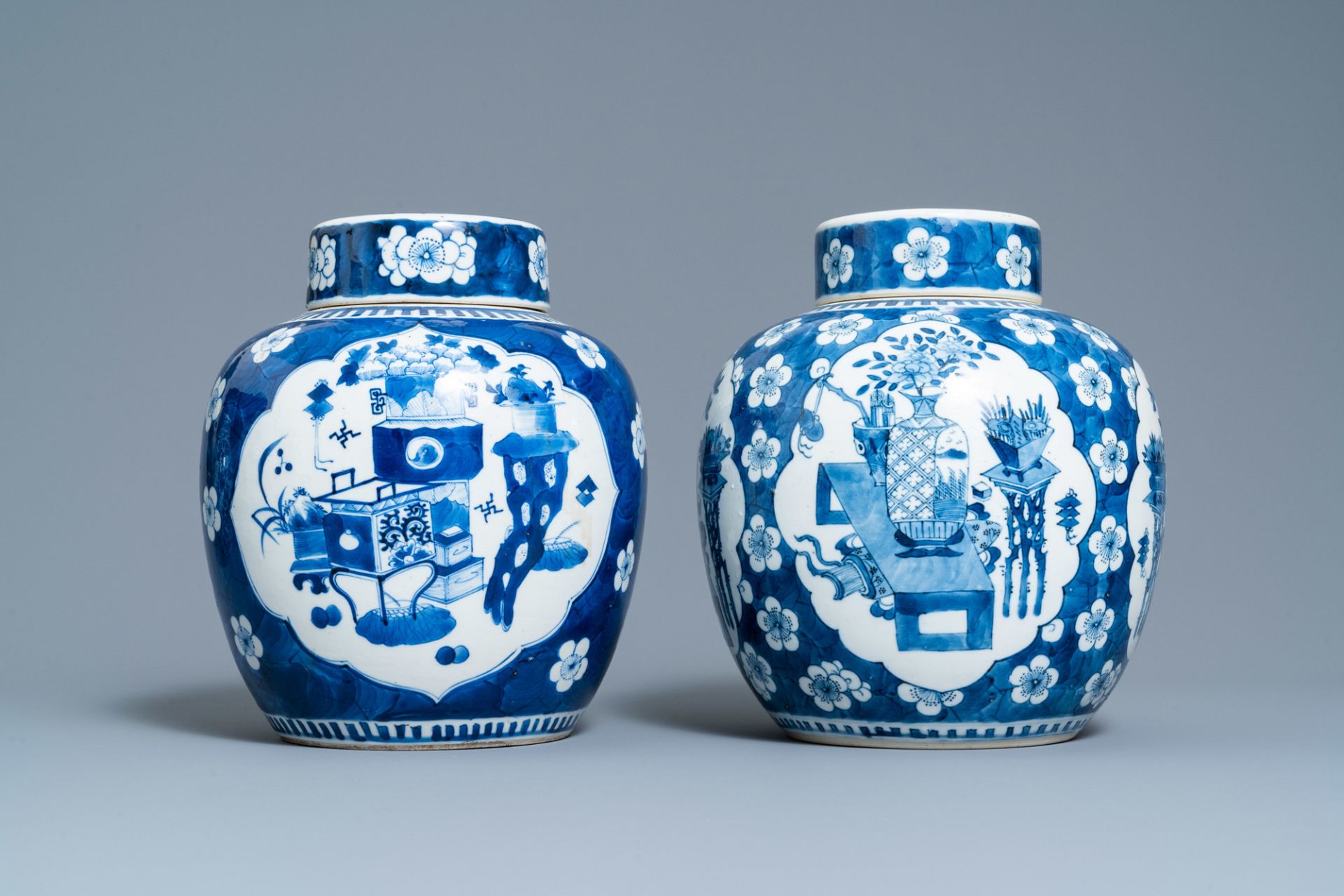 Four Chinese blue and white 'antiquities' jars and covers, 19th C. - Image 2 of 17