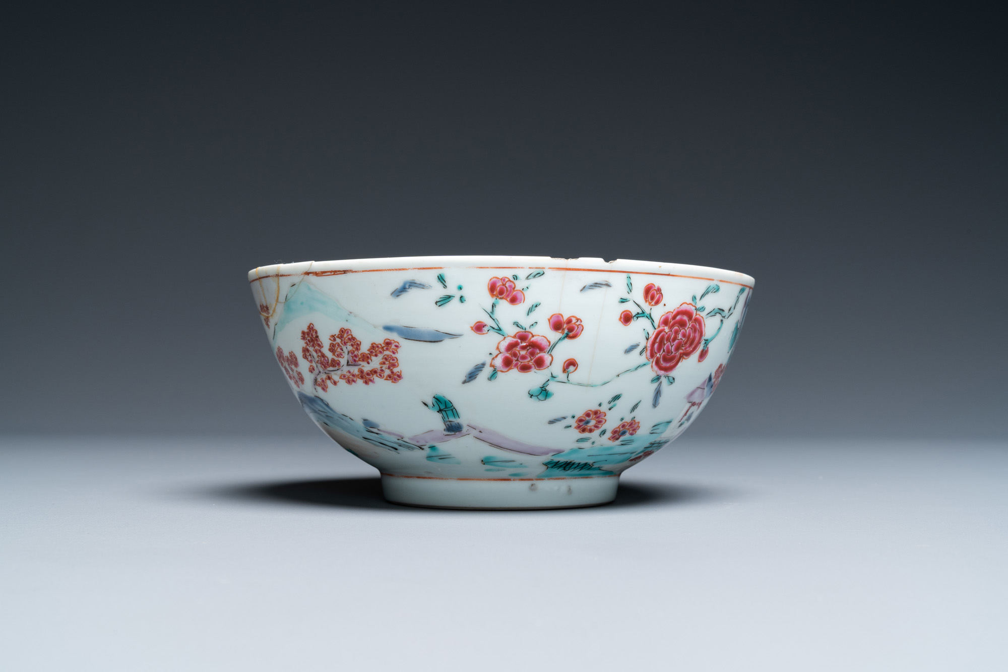 A collection of Chinese famille rose tea wares, Yongzheng/Qianlong - Image 21 of 29