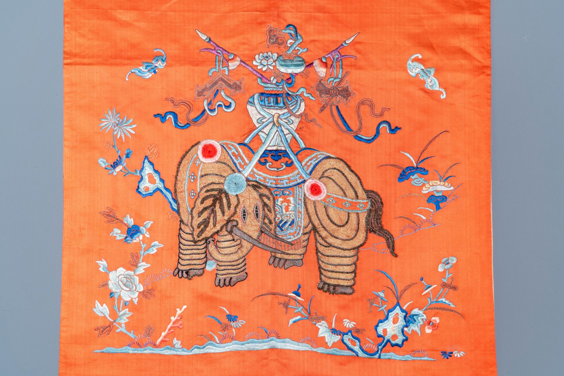 Three Chinese embroidered silk panels with elephants and buddhist lions, 19th C. - Image 13 of 20