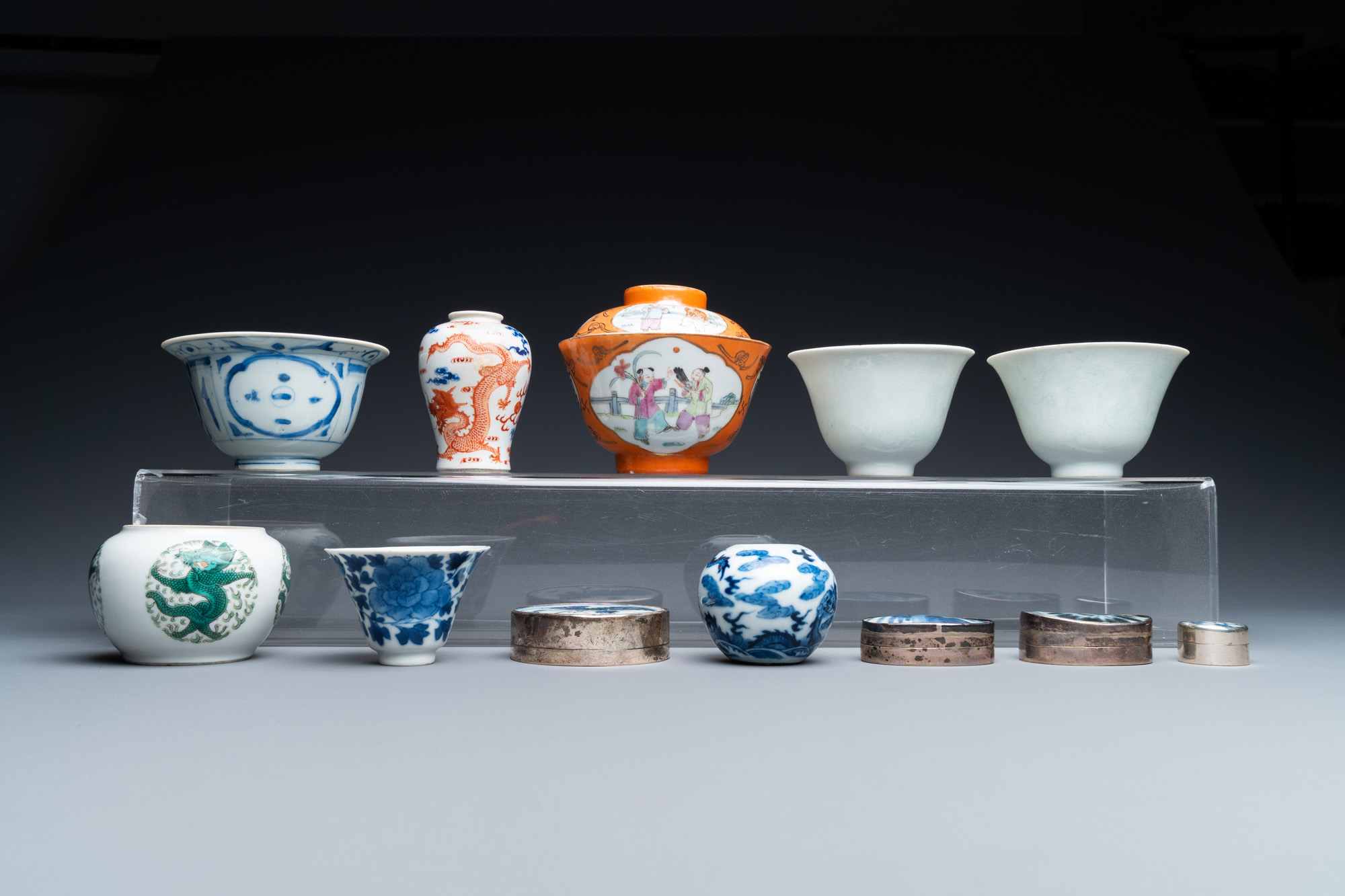 An extensive and very diverse collection of Chinese porcelain, Kangxi and later - Image 8 of 17