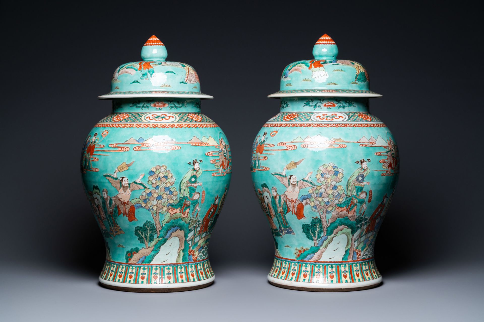 A pair of large Chinese turquoise-ground famille verte vases and covers, 19th C. - Image 2 of 6