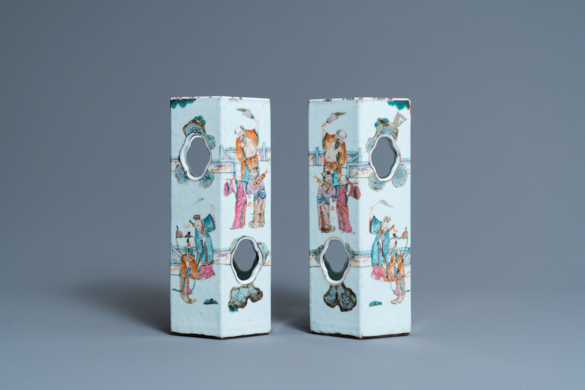 A pair of reticulated Chinese famille rose hat stands, 19th C. - Image 2 of 6