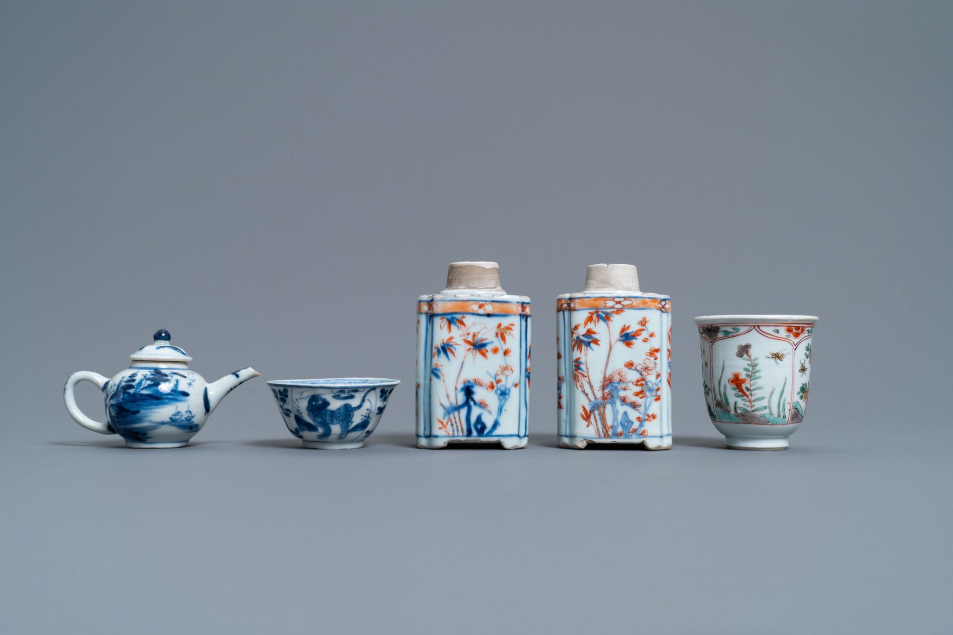 A collection of Chinese blue and white, famille rose, verte and Imari-style tea wares, Kangxi/Qianlo - Image 4 of 13