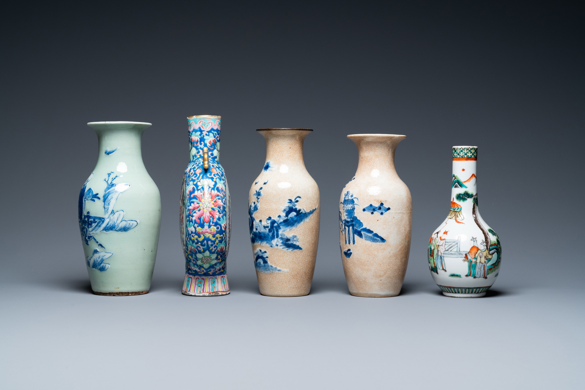 Six diverse Chinese vases and a soft paste seal paste box, 19/20th C. - Image 5 of 16