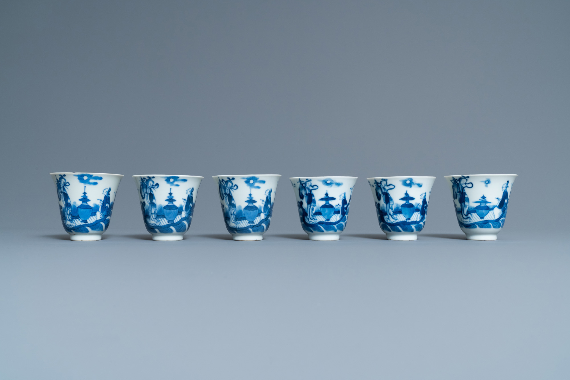 Six Chinese blue and white cups and saucers, 19th C. - Image 6 of 11