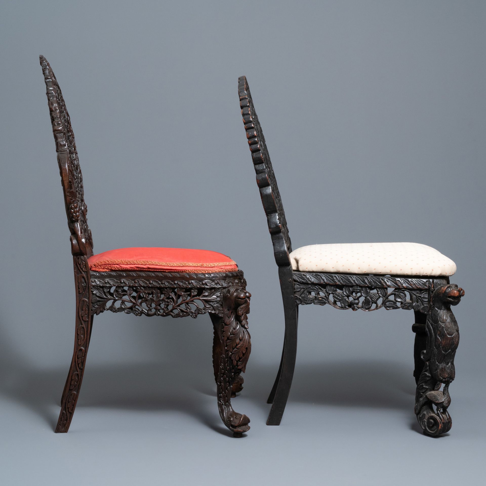 Two Anglo-Indian colonial or Ceylonese reticulated wooden chairs, 18/19th C. - Image 2 of 15