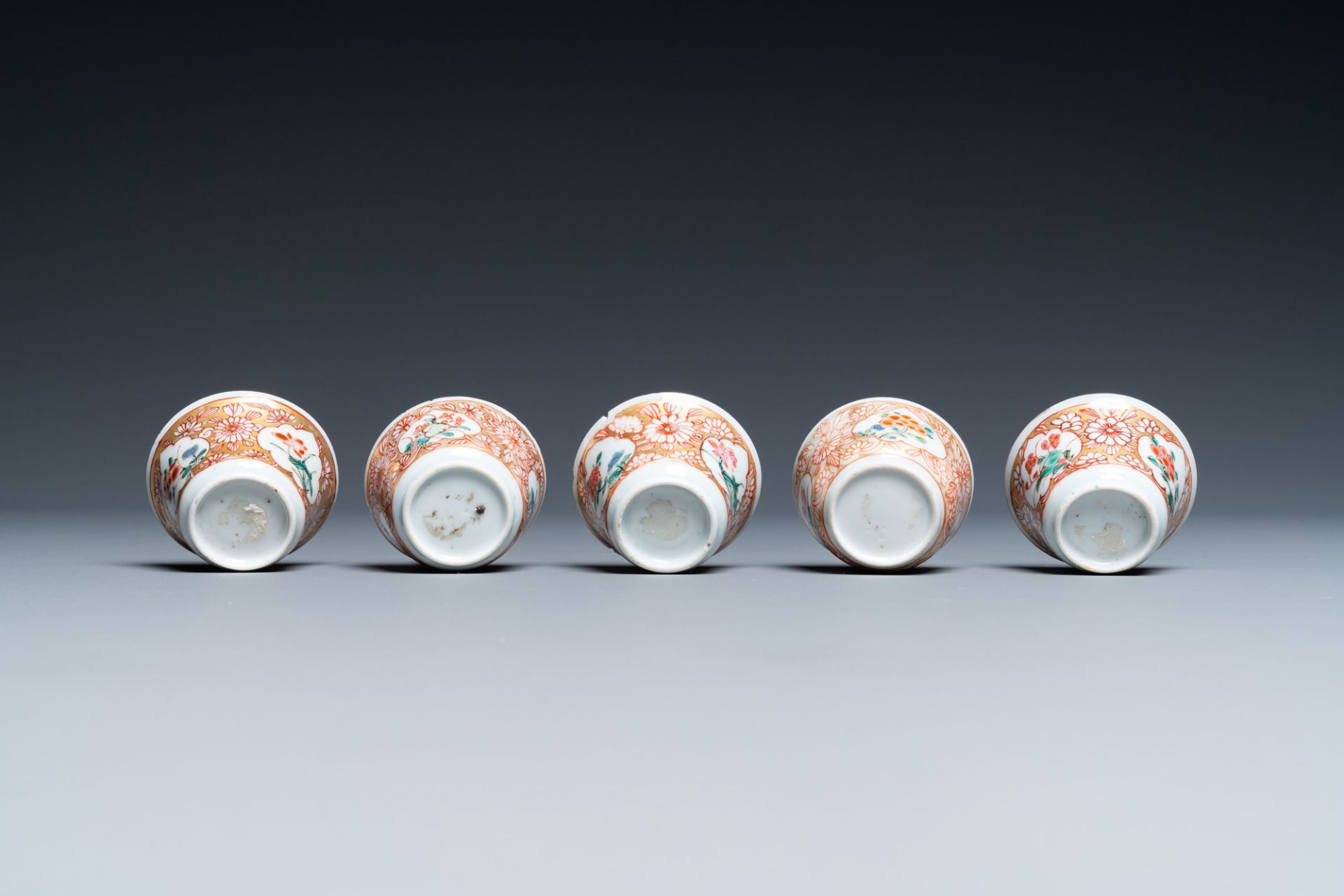 A collection of Chinese famille rose tea wares, Yongzheng/Qianlong - Image 17 of 29