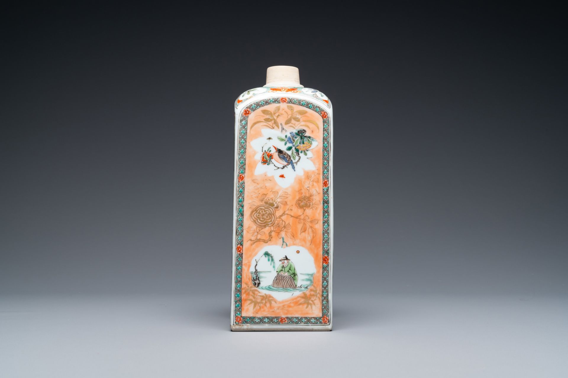 A Chinese square famille verte bottle, Kangxi - Image 3 of 7