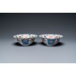 A pair of Chinese Imari-style bowls, Kangxi