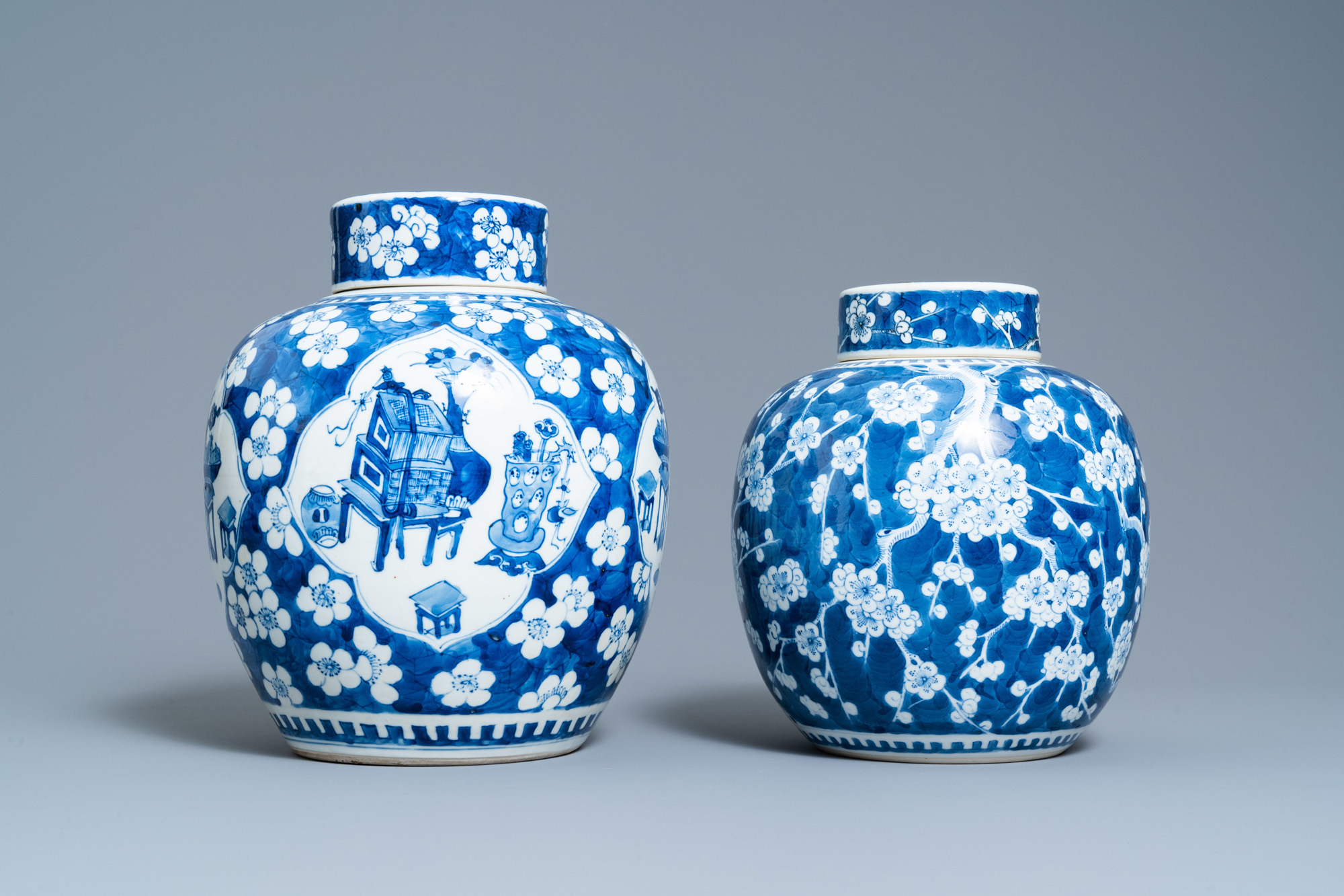 Four Chinese blue and white 'antiquities' jars and covers, 19th C. - Image 11 of 17