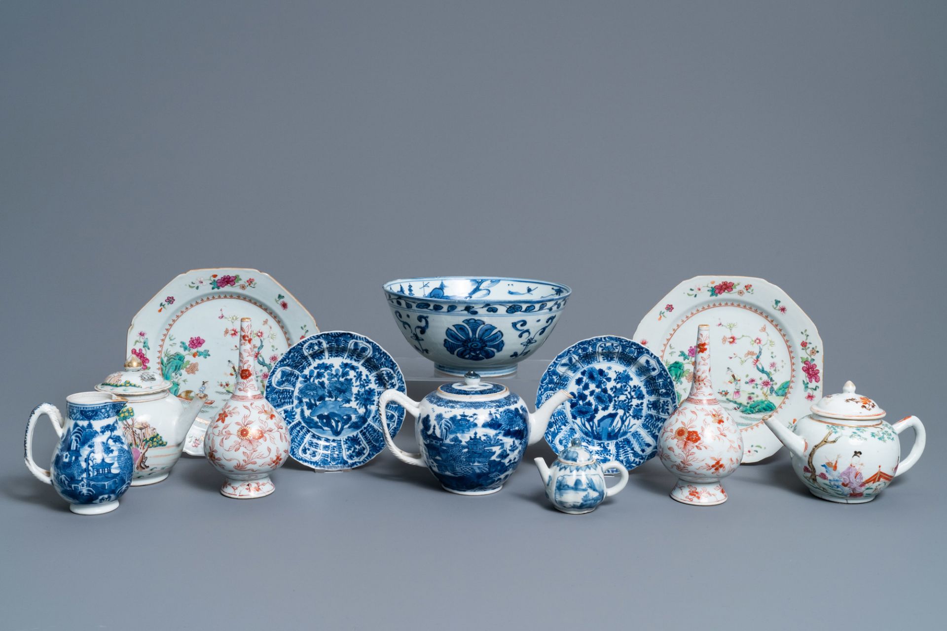 A varied collection of Chinese porcelain, Ming and Qing - Image 2 of 22