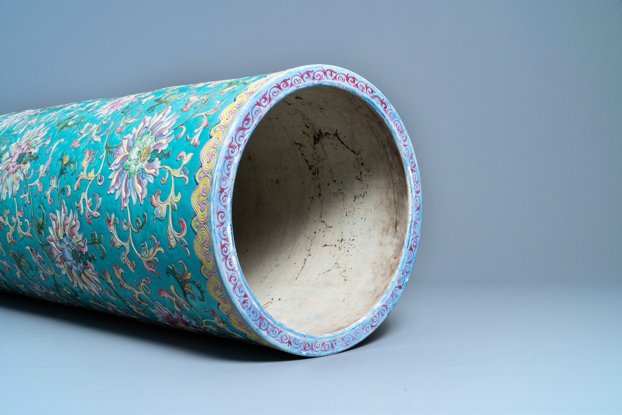 A large Chinese famille rose cylindrical vase with applied lotus scrolls, Jiaqing/Daoguang - Image 8 of 49