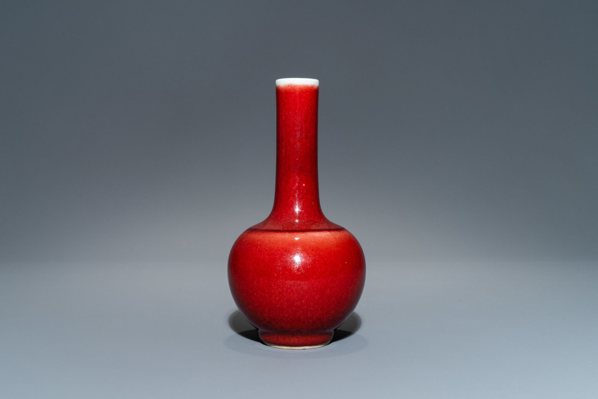 A Chinese langyao-glazed bottle vase, Kangxi mark, 19/20th C. - Image 2 of 6