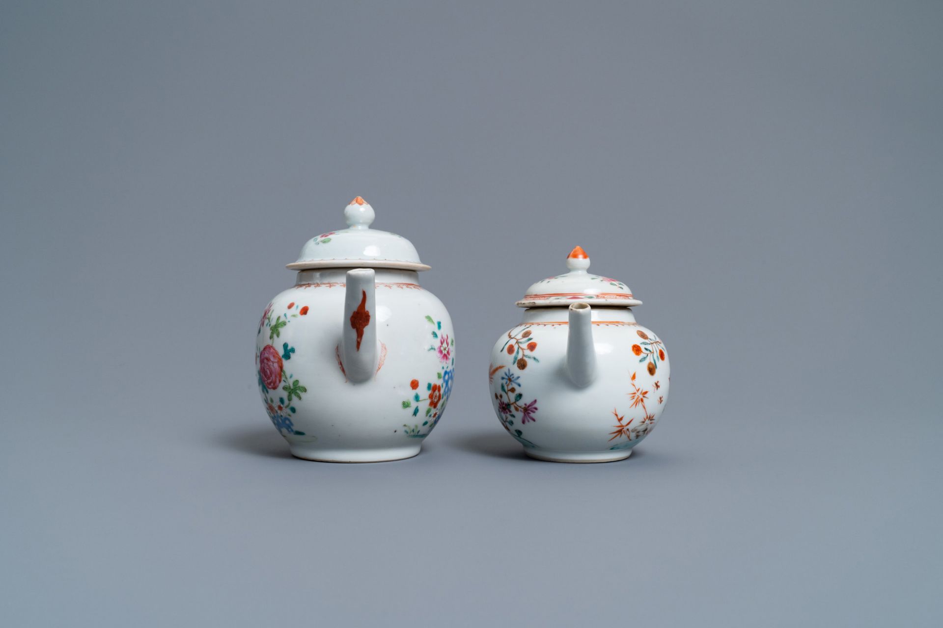 A collection of Chinese blue and white, famille rose, verte and Imari-style tea wares, Kangxi/Qianlo - Image 11 of 13