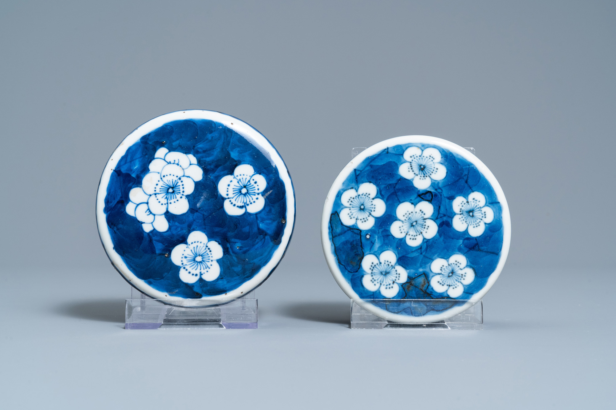 Four Chinese blue and white 'antiquities' jars and covers, 19th C. - Image 8 of 17