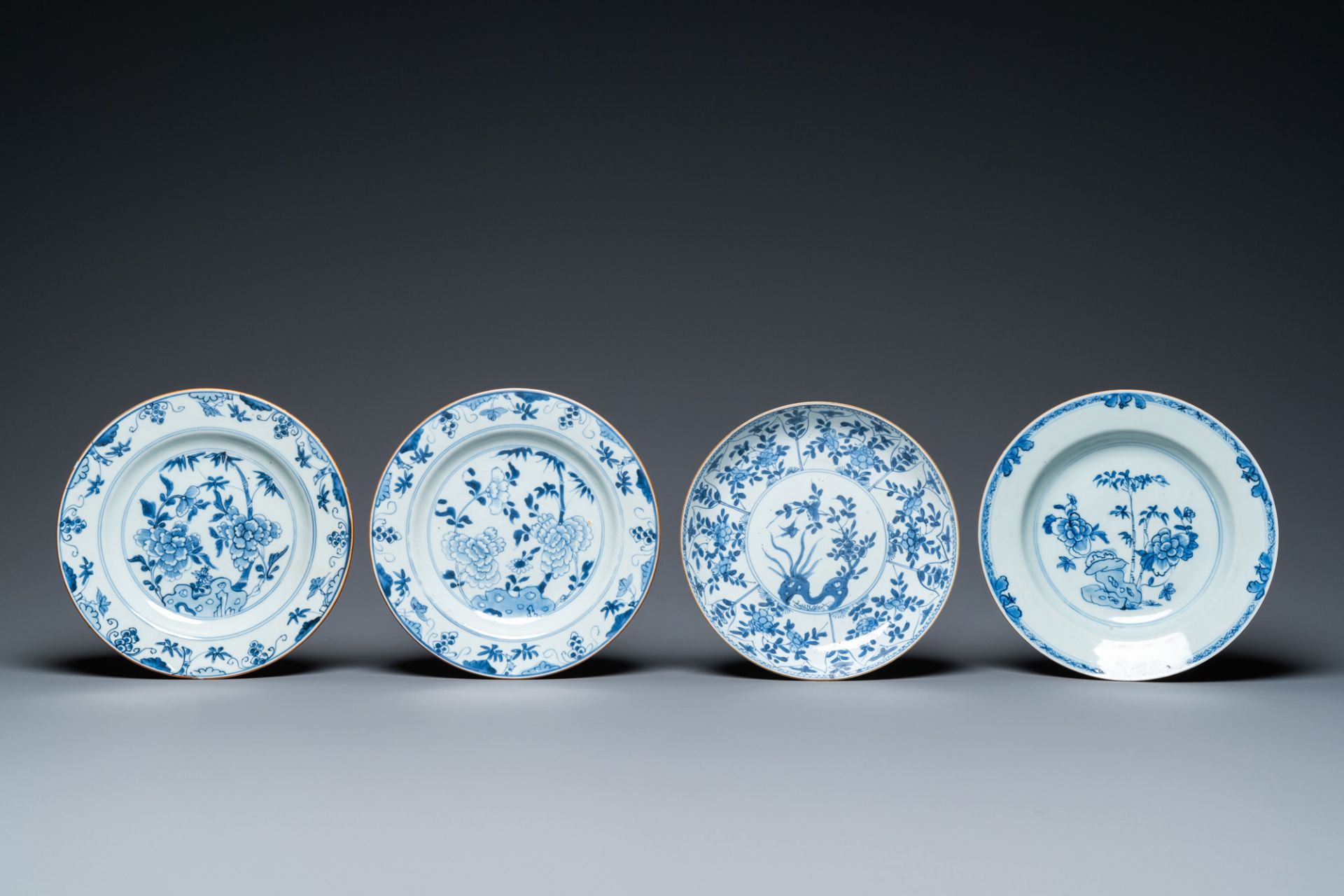 Eleven Chinese blue and white plates, Kangxi and later - Bild 4 aus 7