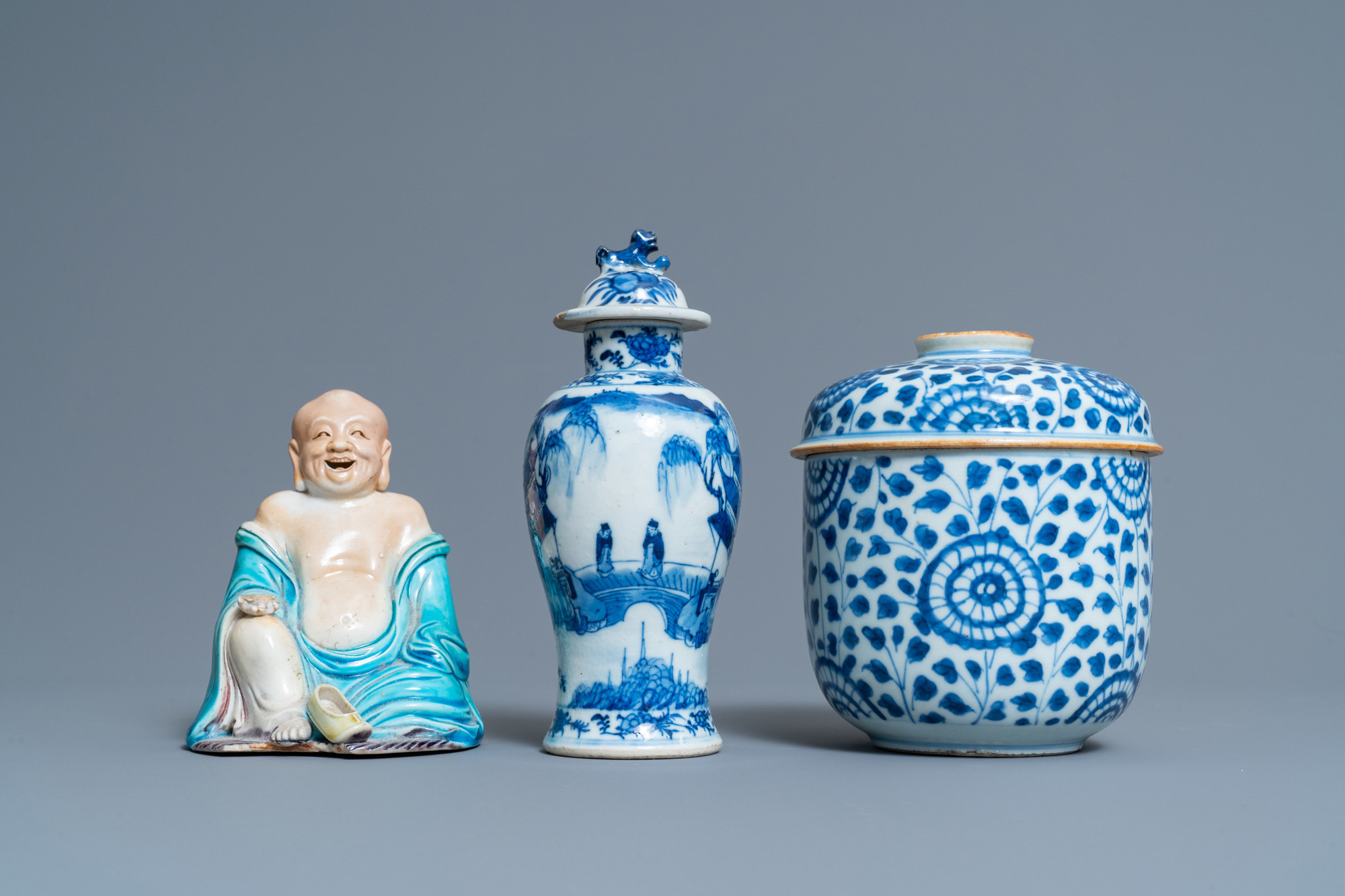 A varied collection of Chinese porcelain, Kangxi and later - Image 8 of 19