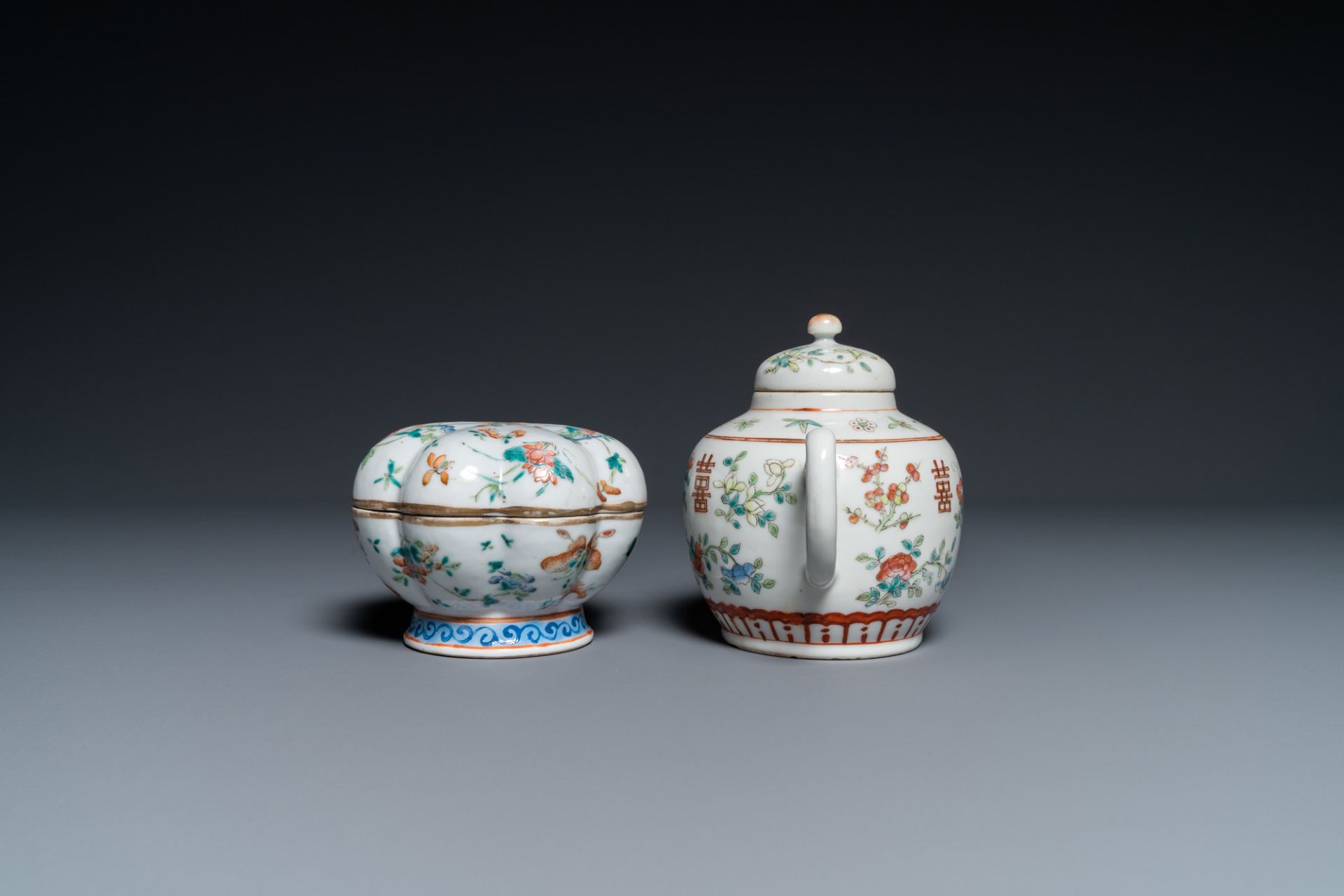 Seven Chinese famille rose saucers, a teapot and a covered box, 19th C. - Image 9 of 11