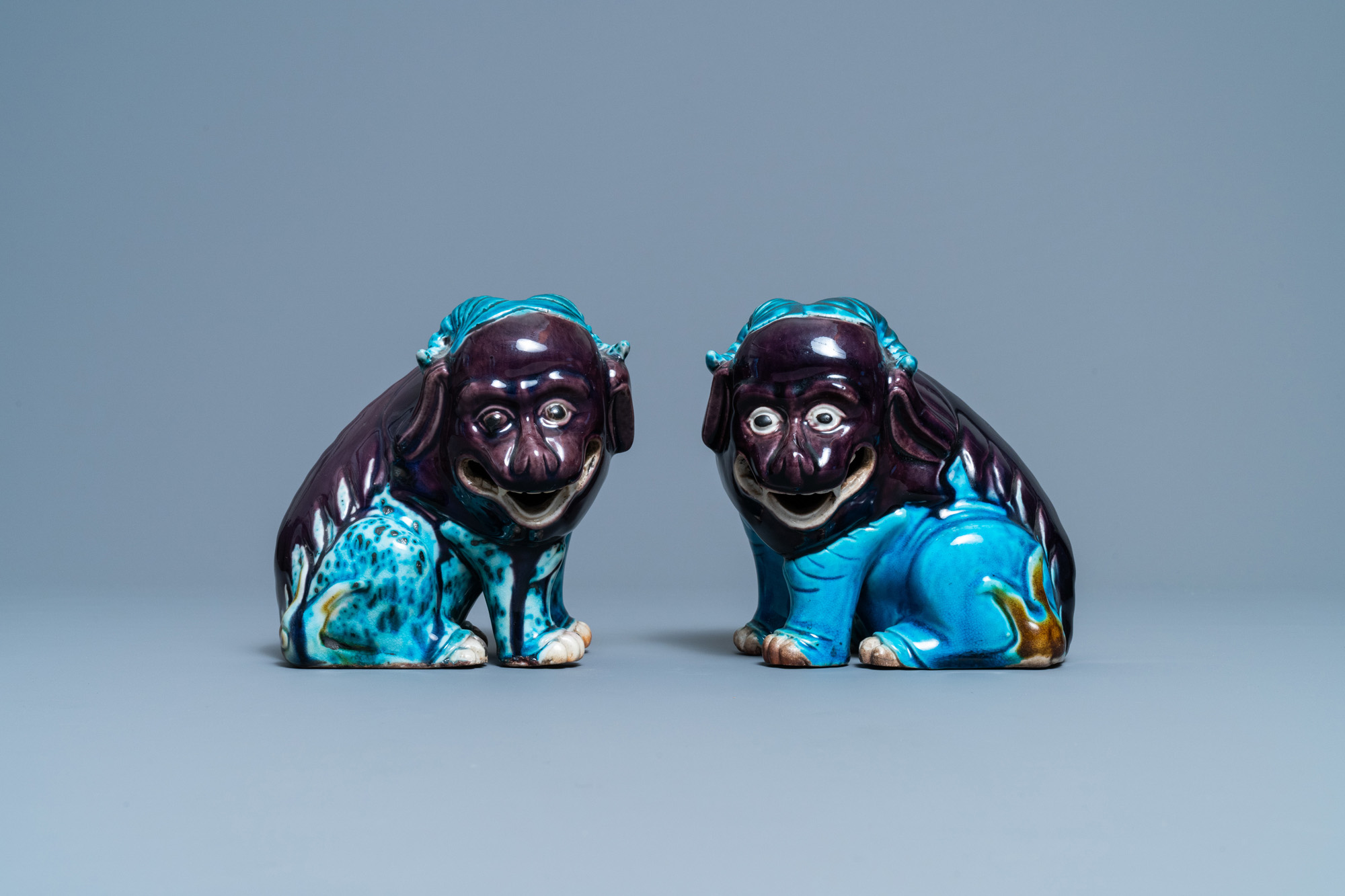 A pair of Chinese turquoise- and aubergine-glazed models of mythical animals, 19th C. - Image 2 of 7