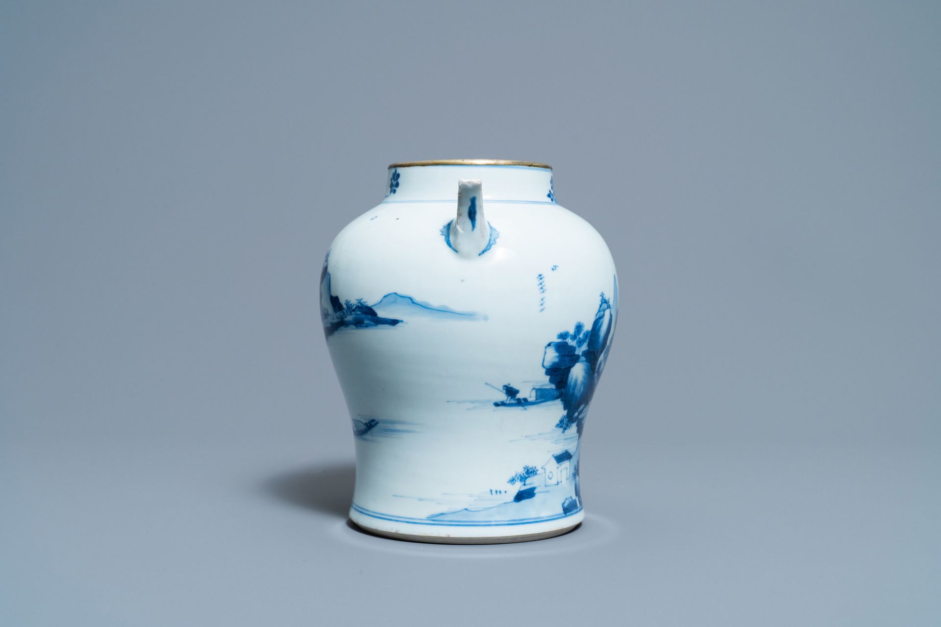 A Chinese blue and white ewer for the Vietnamese market, Kangxi - Image 6 of 18