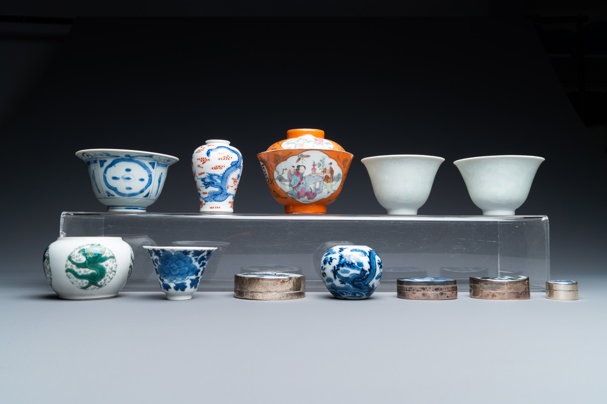 An extensive and very diverse collection of Chinese porcelain, Kangxi and later - Image 6 of 17