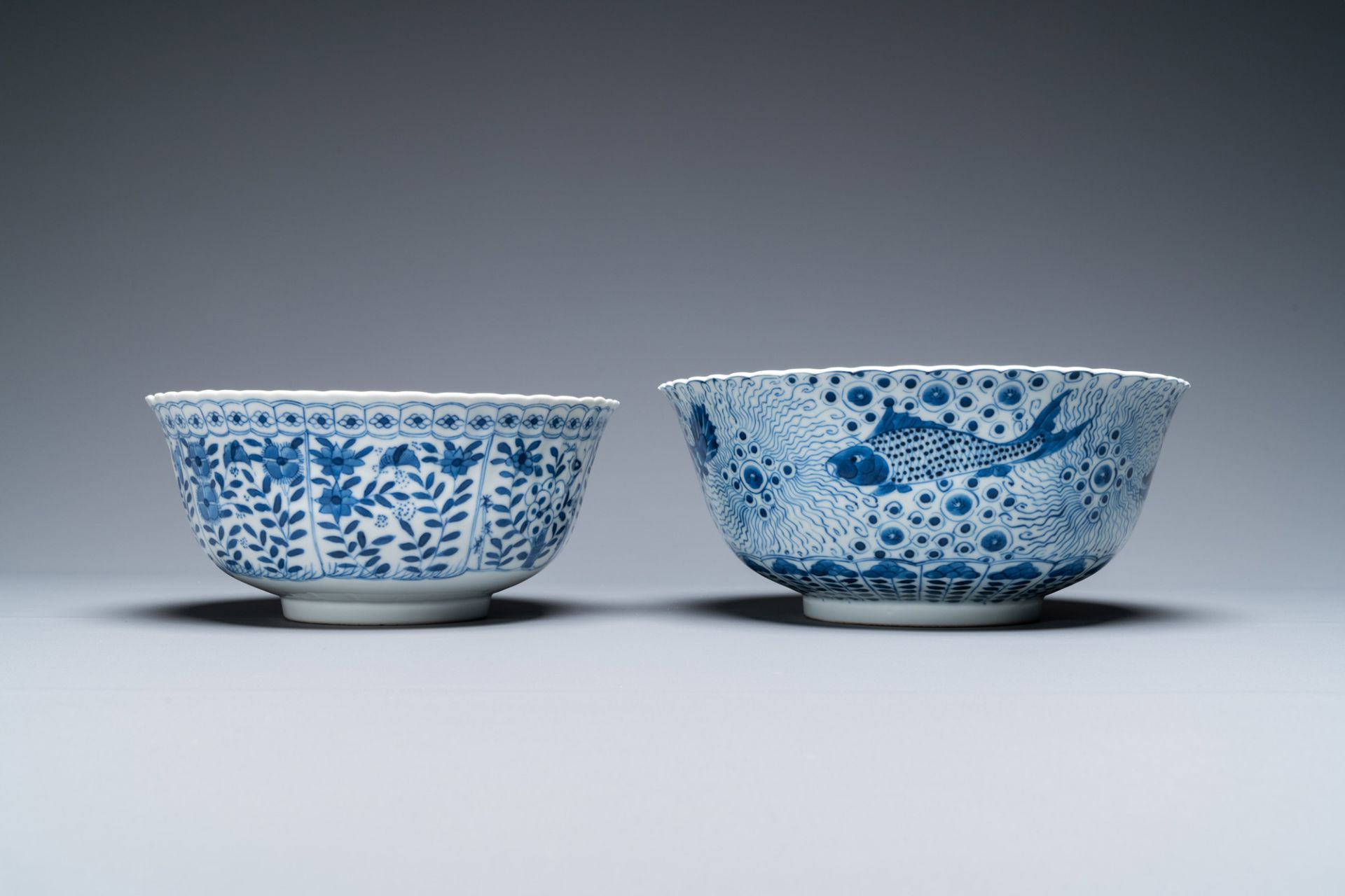 Three Chinese blue and white dishes and two bowls, Kangxi and later - Image 8 of 11
