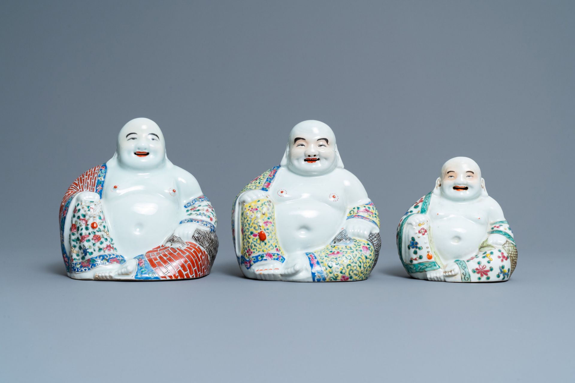 Five Chinese famille rose and white figures of Buddha, seal marks, 19/20th C. - Image 8 of 14