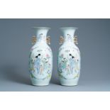 A pair of Chinese famille rose vases, 19/20th C.