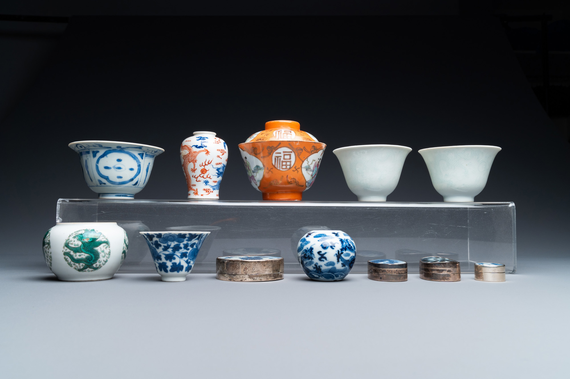 An extensive and very diverse collection of Chinese porcelain, Kangxi and later - Image 9 of 17