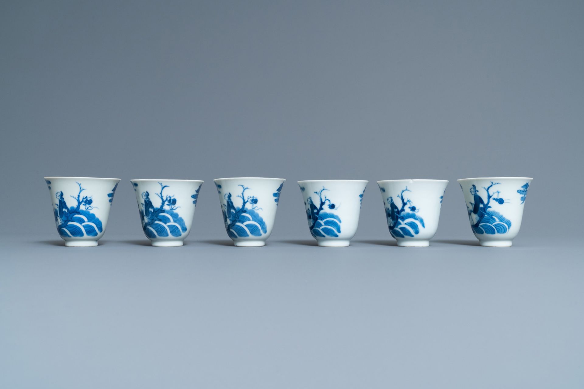 Six Chinese blue and white cups and saucers, 19th C. - Image 9 of 11