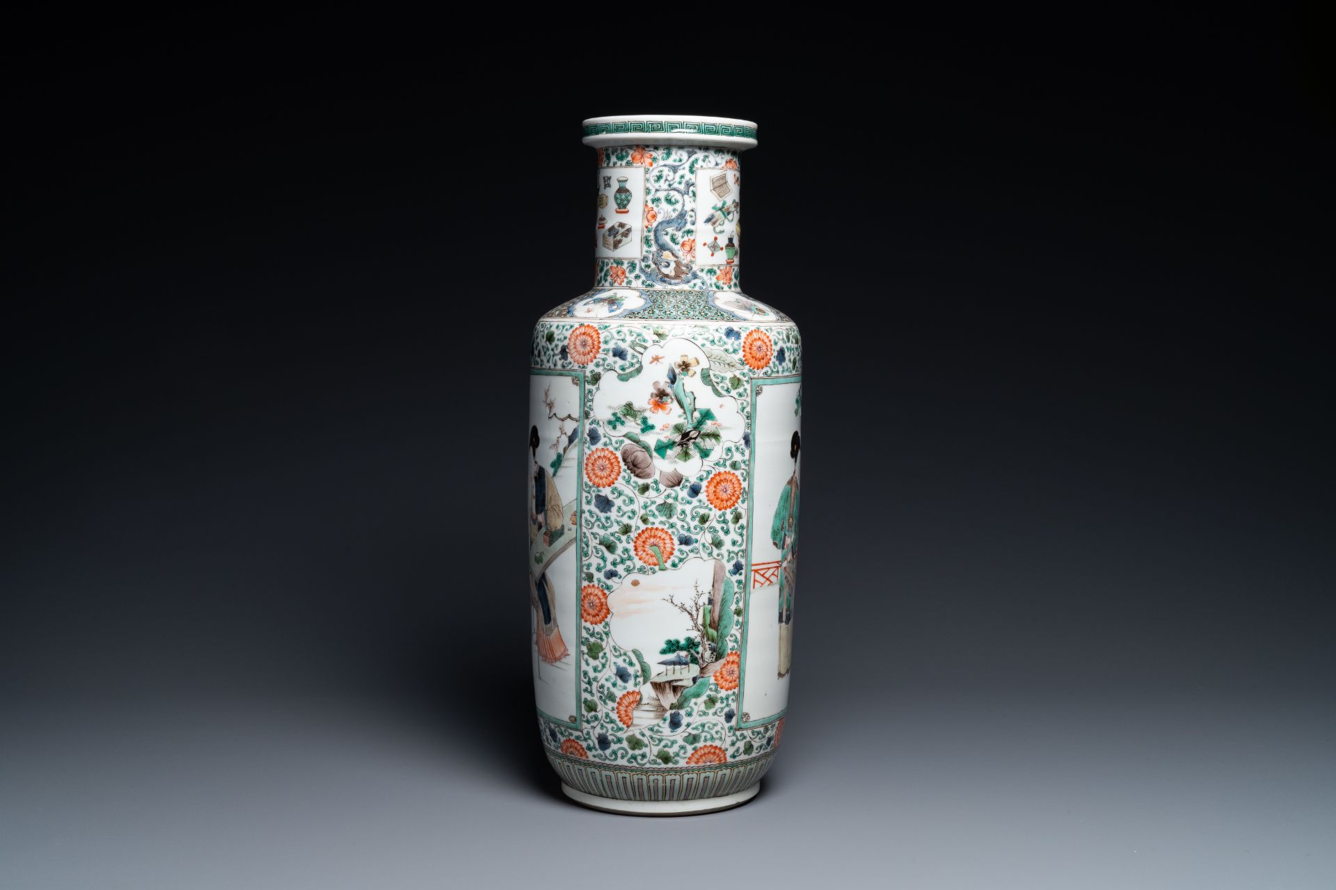 A fine Chinese famille verte rouleau vase, Kangxi - Image 2 of 6