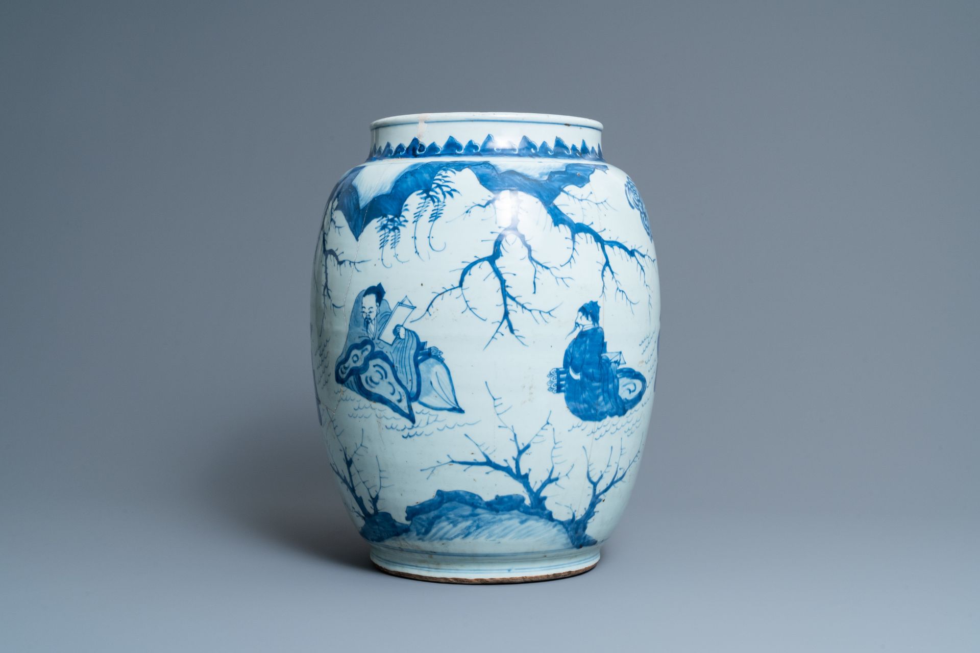 Three large Chinese blue and white vases with figures, Transitional period - Image 9 of 13