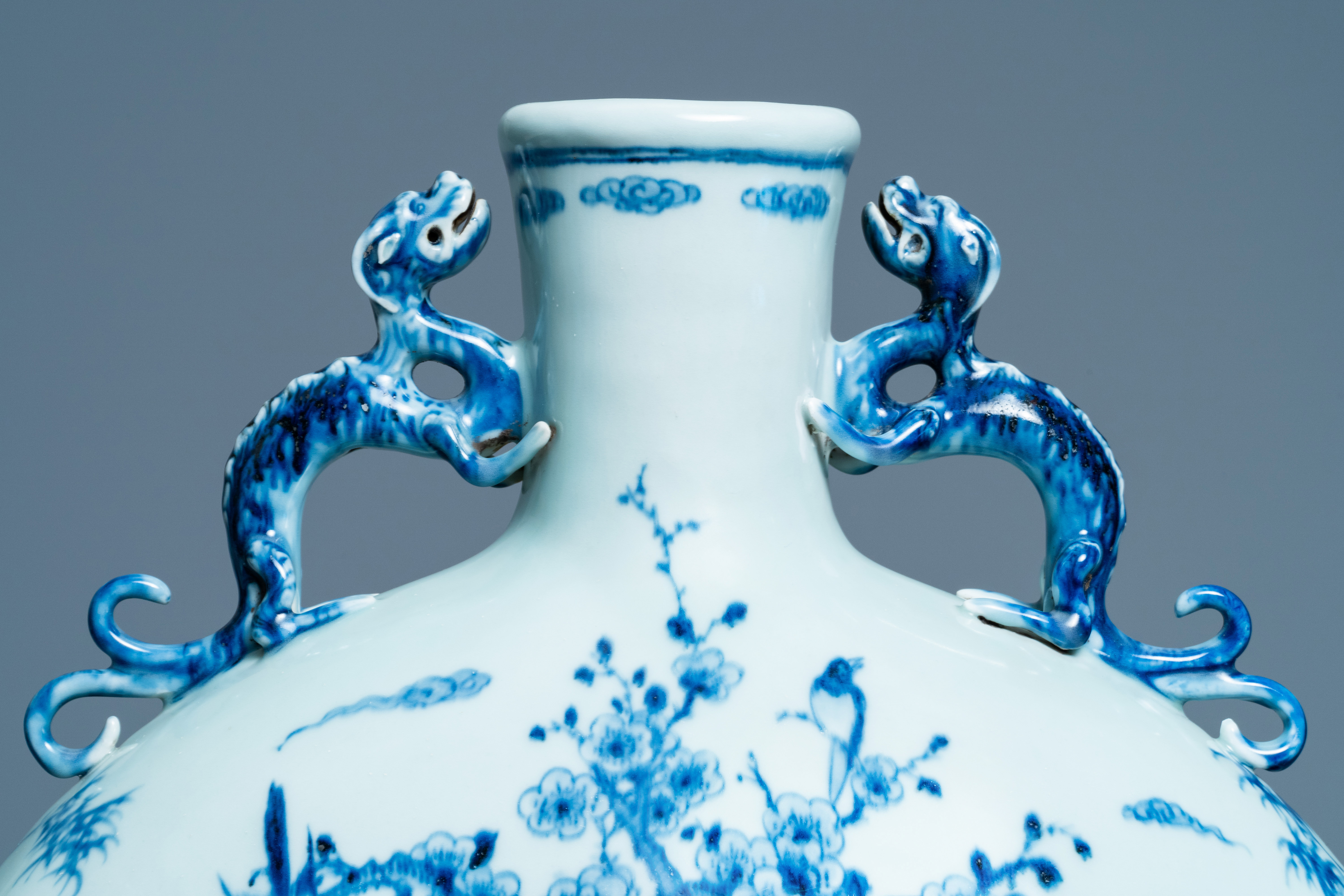 A large Chinese blue and white moonflask 'deer' vase, Qianlong mark and of the period - Image 9 of 11