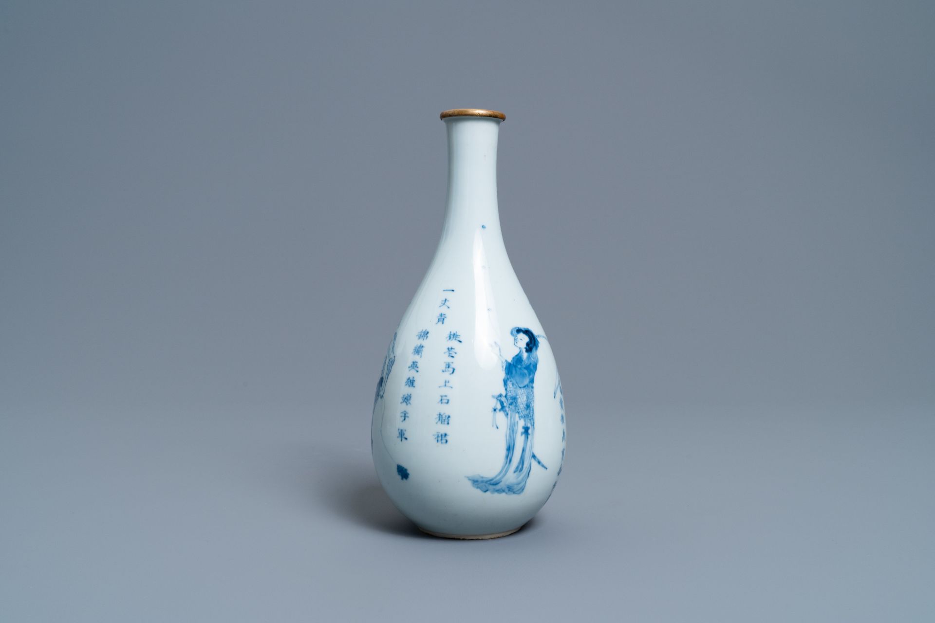 A Chinese blue and white pear-shaped 'Shuihu Zhuan' vase, Shunzhi/Kangxi - Image 5 of 8