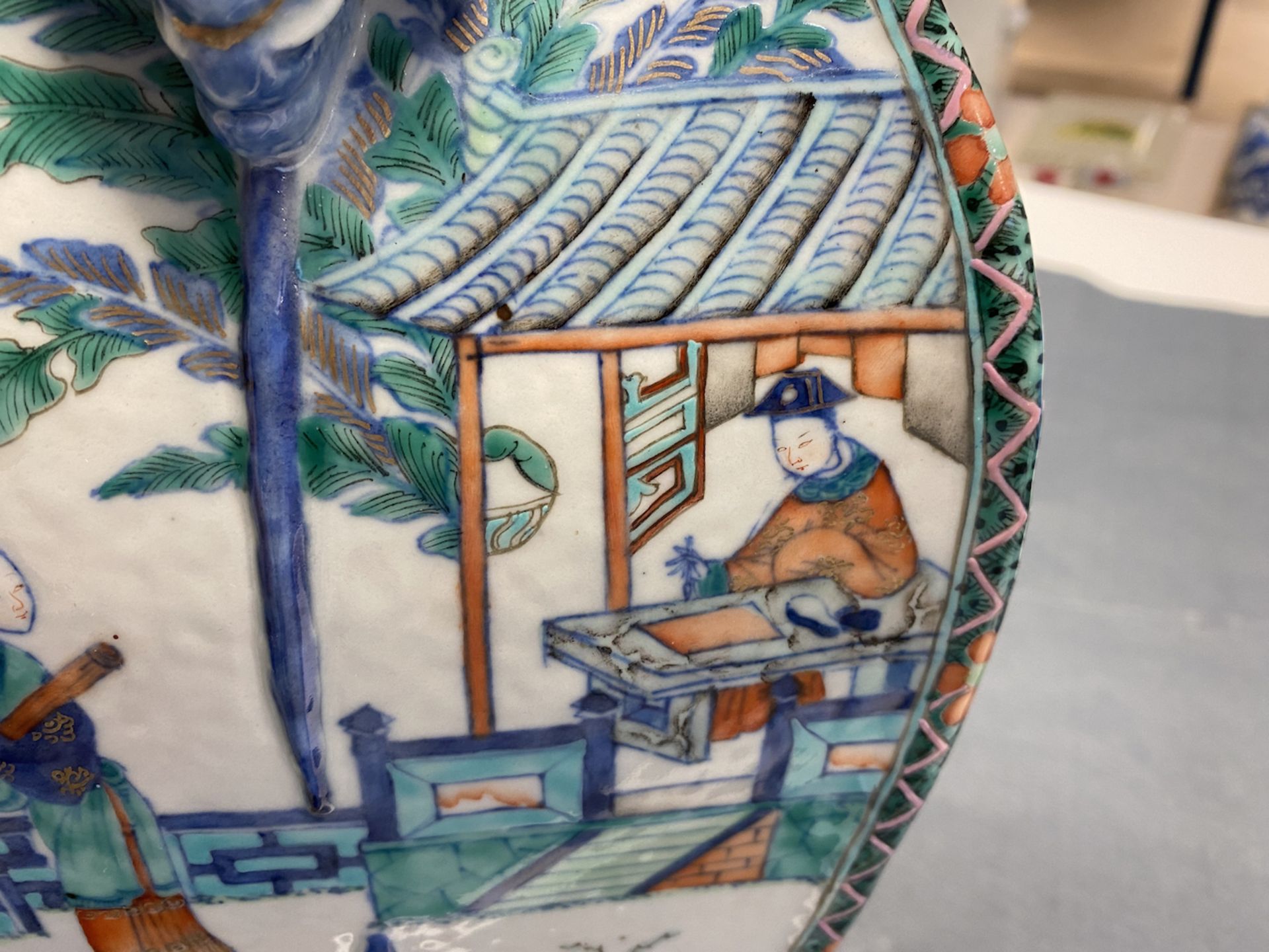 A Chinese doucai 'Xi Xiang Ji' vase, Qianlong/Jiaqing - Image 36 of 62