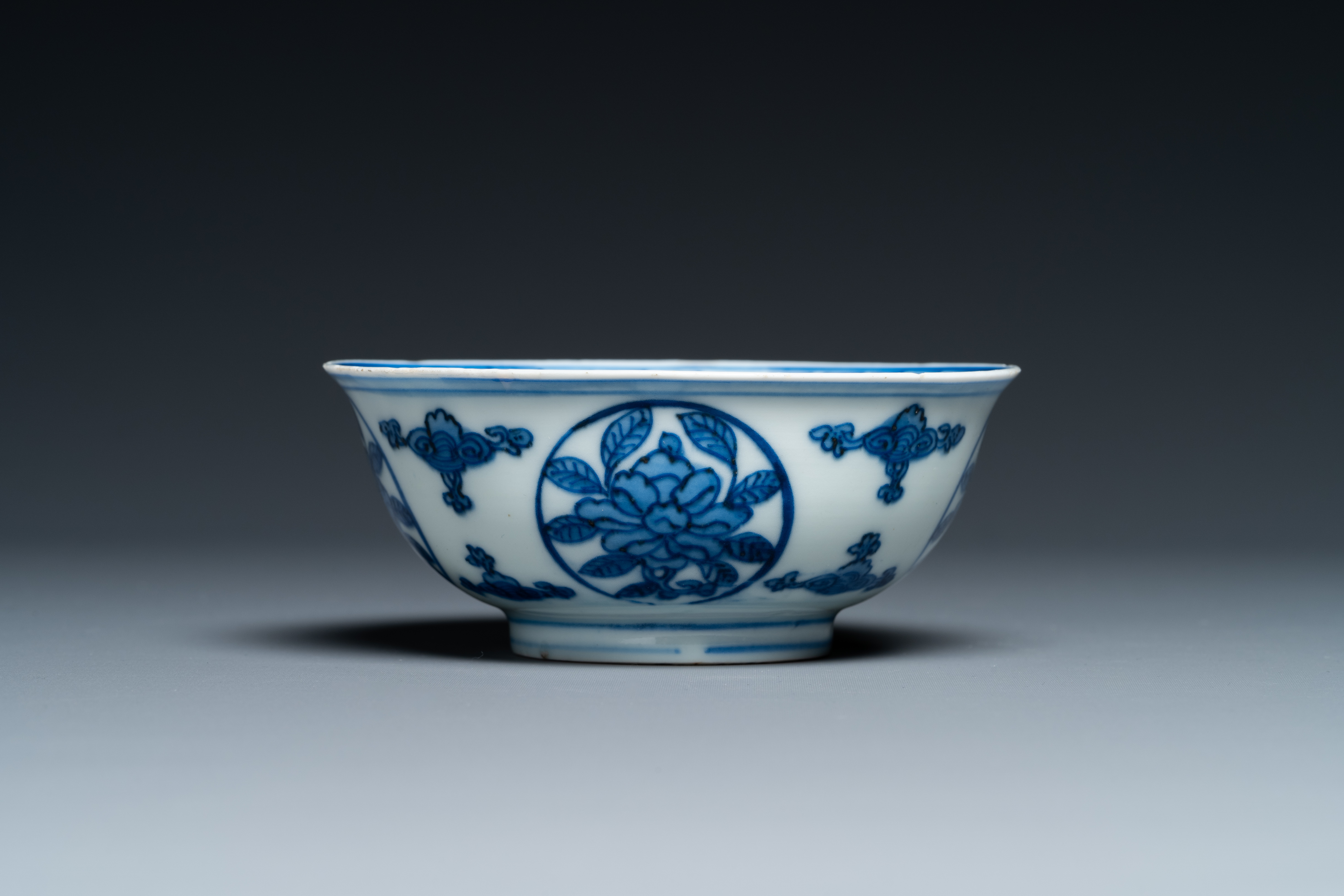 A Chinese blue and white 'dragon' bowl with lanca-characters, Wanli mark and of the period - Image 6 of 9