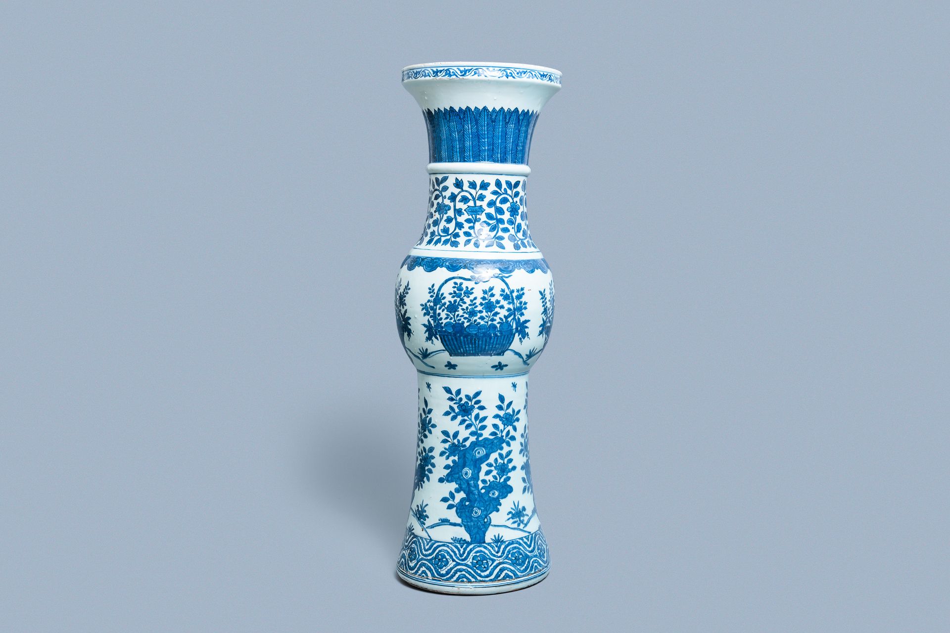 A large imperial Chinese blue and white 'zun' vase, Wanli mark and of the period - Image 3 of 48