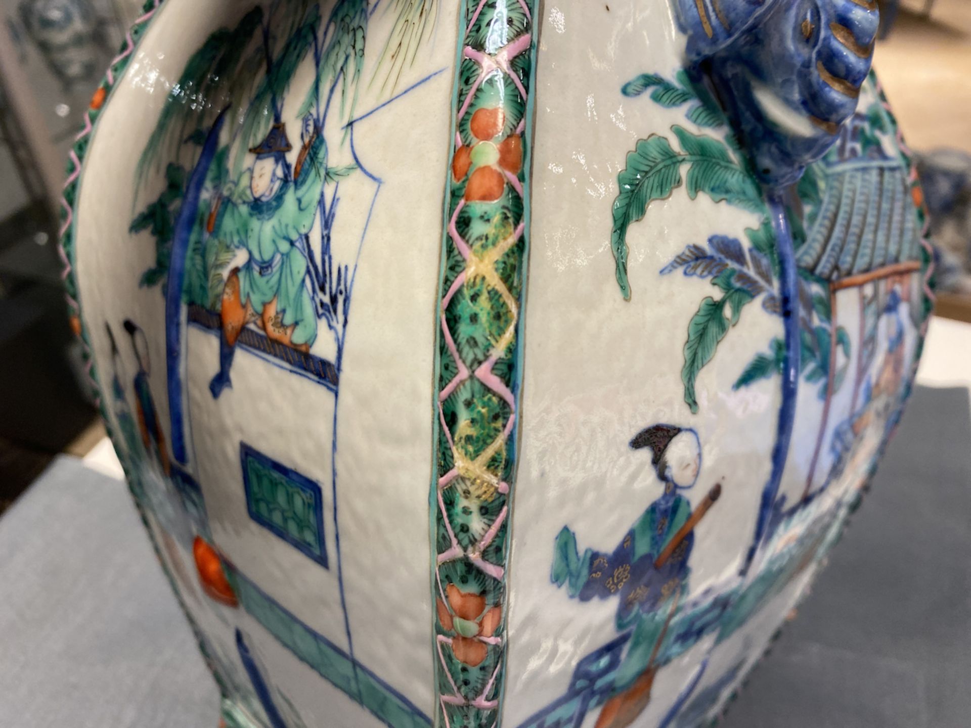 A Chinese doucai 'Xi Xiang Ji' vase, Qianlong/Jiaqing - Image 16 of 62