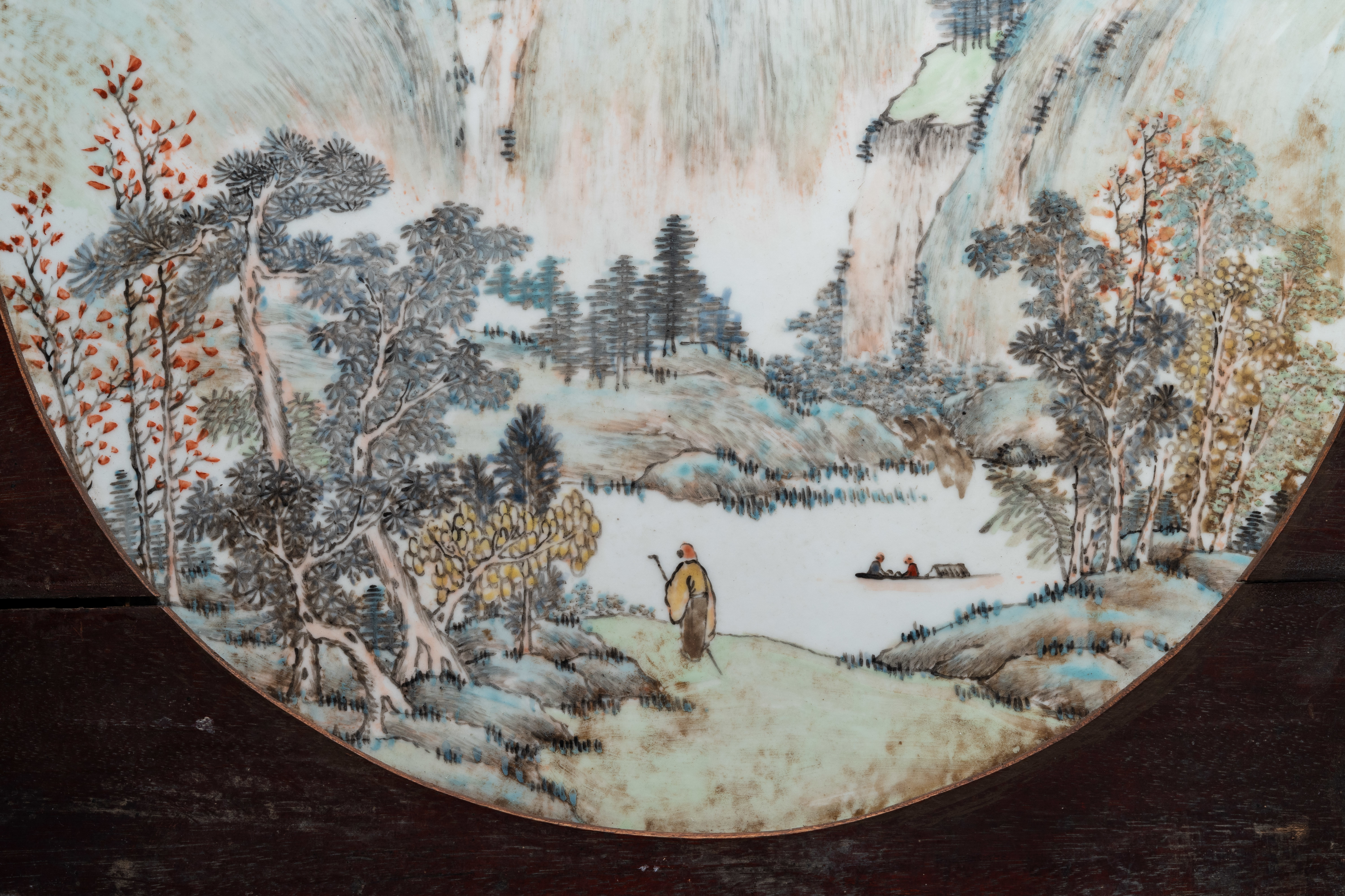 A round Chinese qianjiang cai 'landscape' plaque, signed Wang Shao Wei, 19th C. - Image 7 of 8