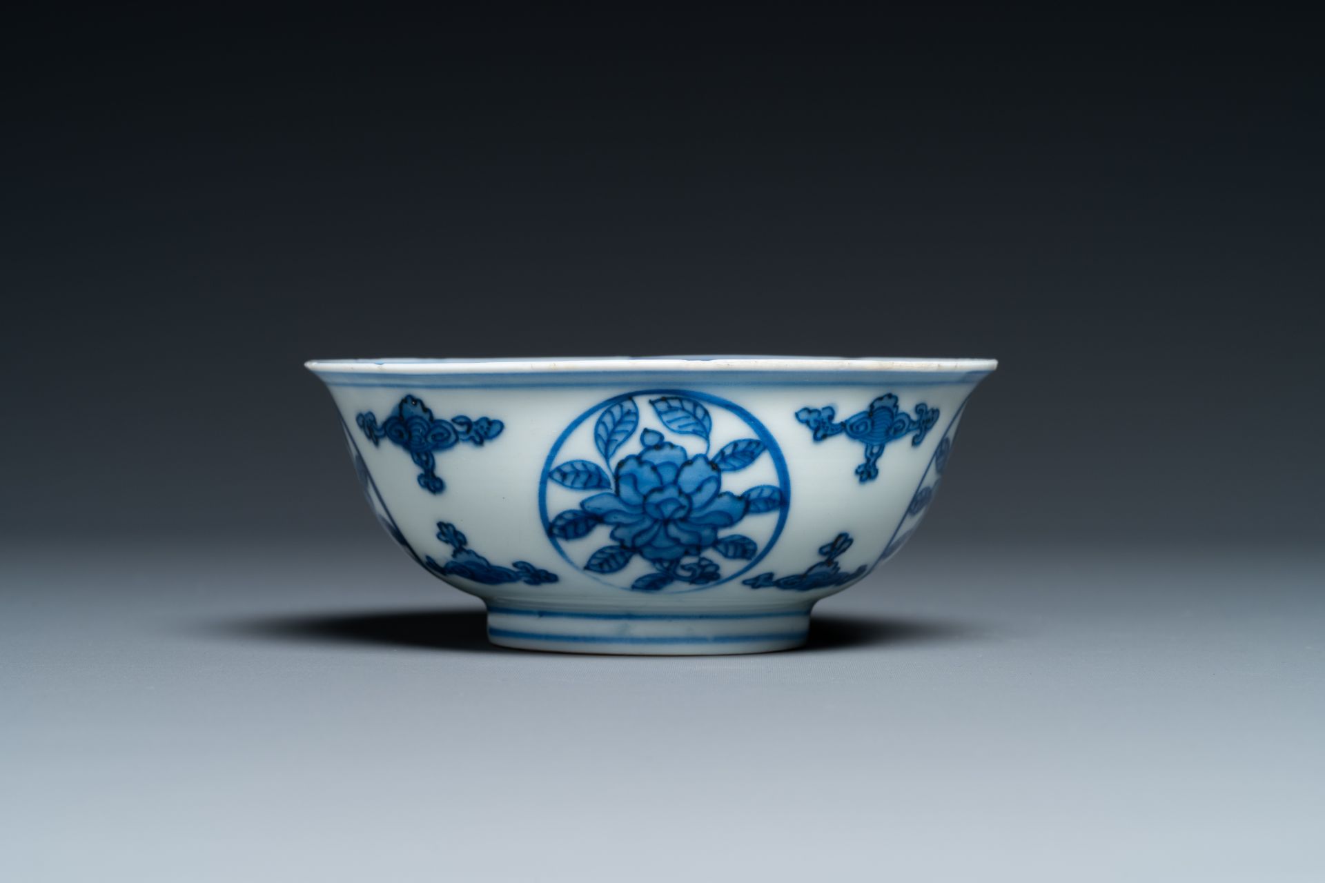 A Chinese blue and white 'dragon' bowl with lanca-characters, Wanli mark and of the period - Image 7 of 9