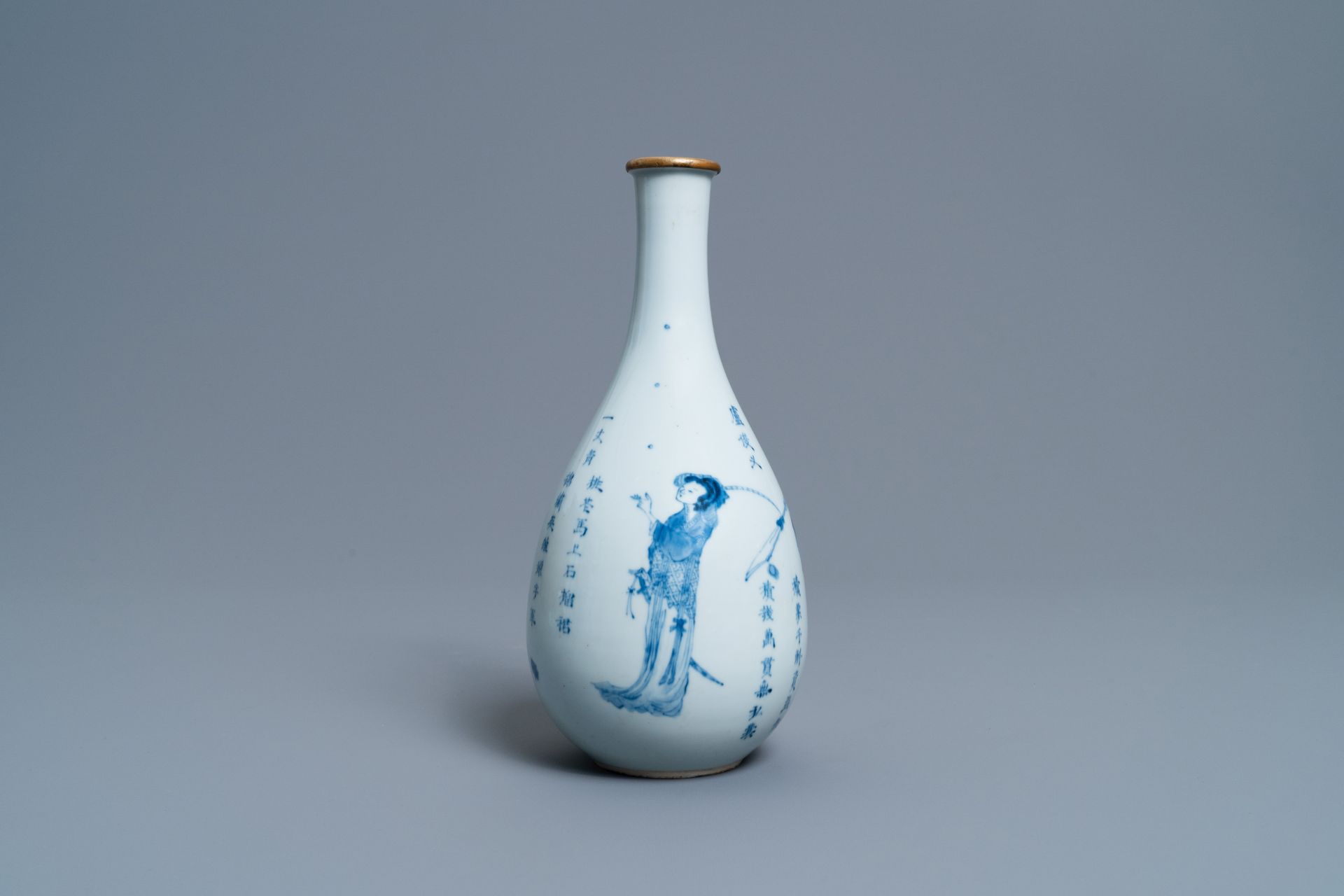 A Chinese blue and white pear-shaped 'Shuihu Zhuan' vase, Shunzhi/Kangxi - Image 3 of 8