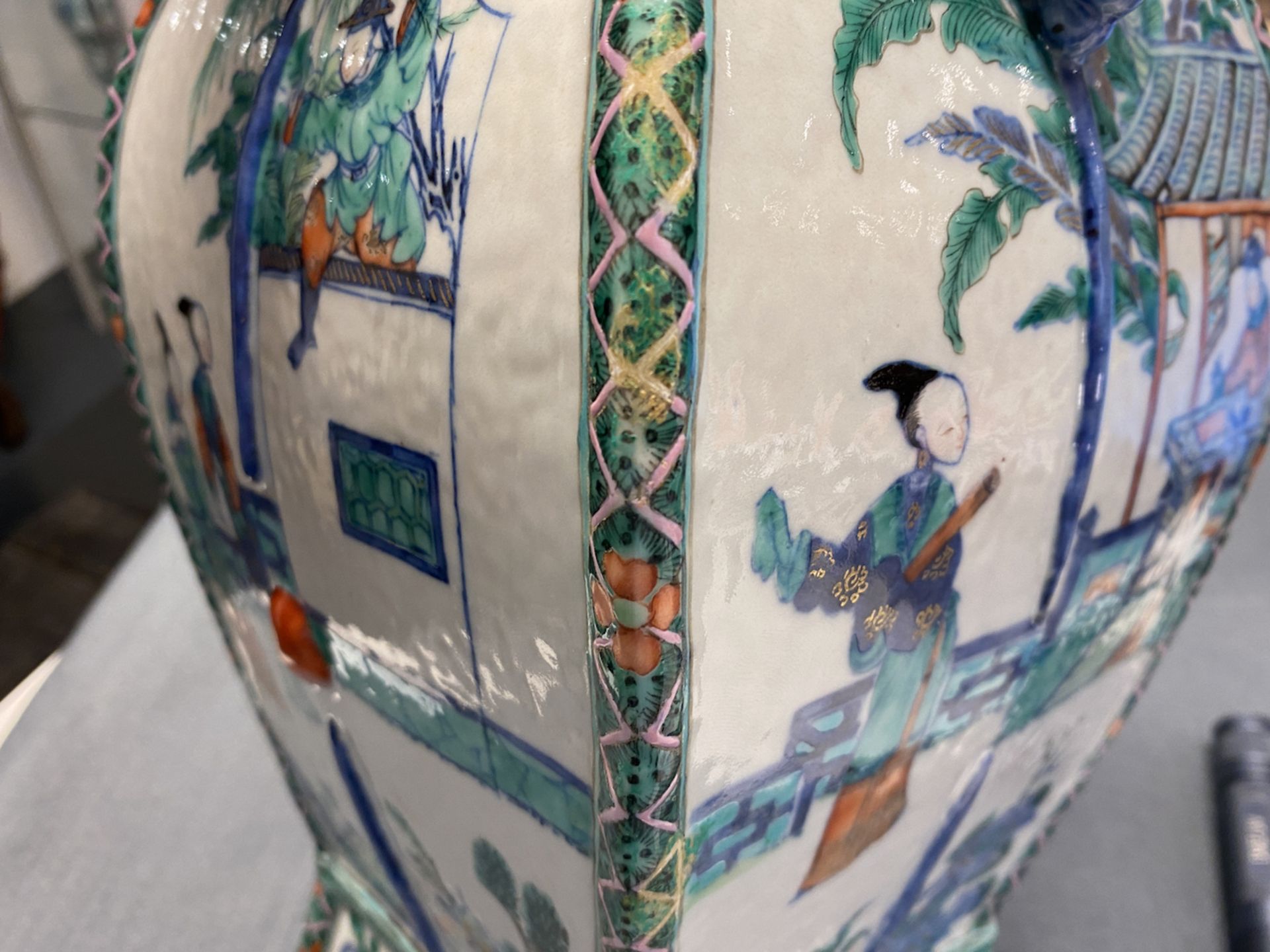 A Chinese doucai 'Xi Xiang Ji' vase, Qianlong/Jiaqing - Image 32 of 62