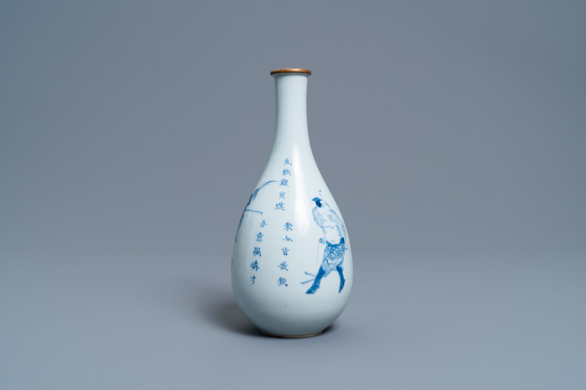 A Chinese blue and white pear-shaped 'Shuihu Zhuan' vase, Shunzhi/Kangxi - Image 4 of 8