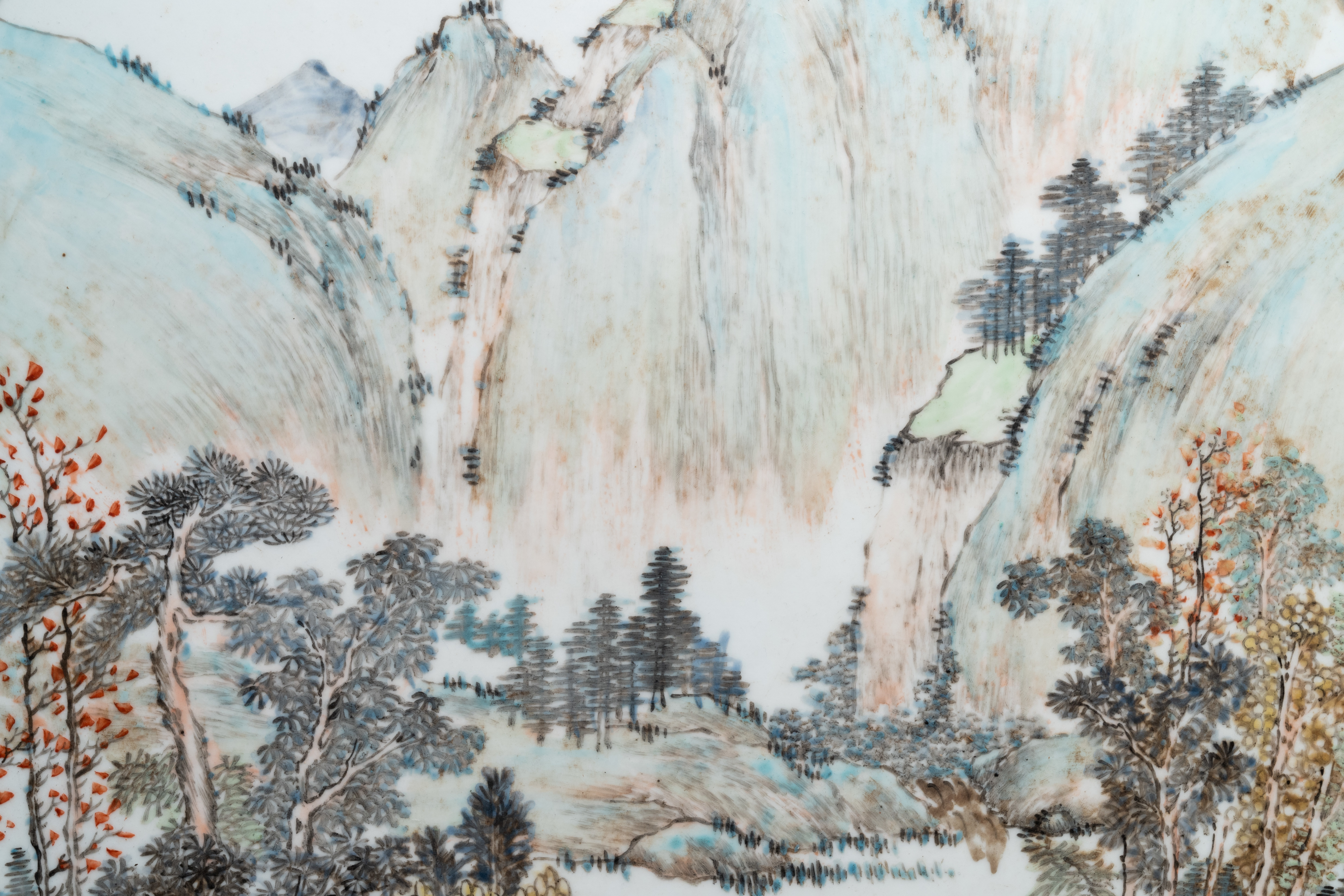 A round Chinese qianjiang cai 'landscape' plaque, signed Wang Shao Wei, 19th C. - Image 4 of 8