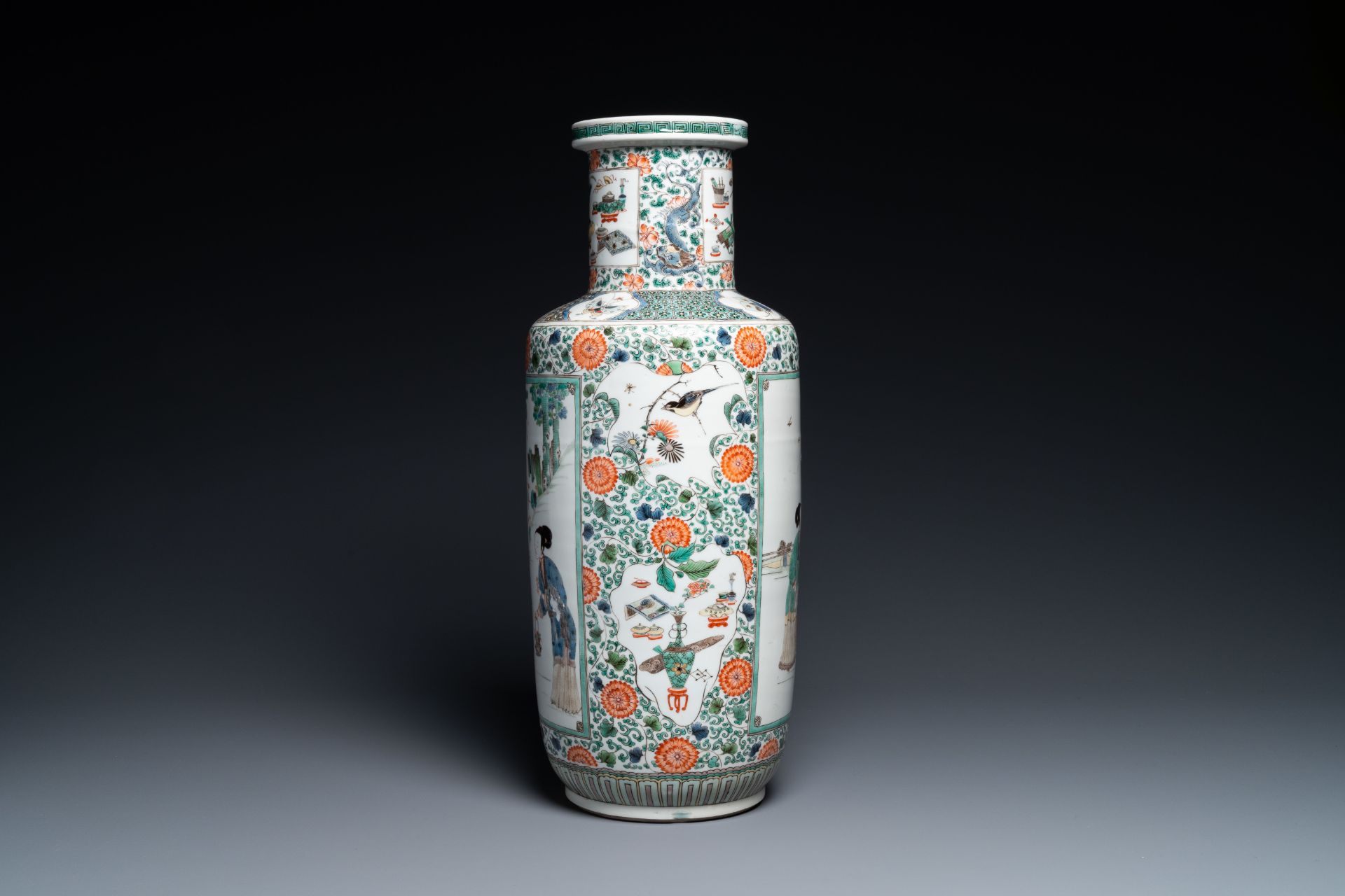 A fine Chinese famille verte rouleau vase, Kangxi - Image 4 of 6